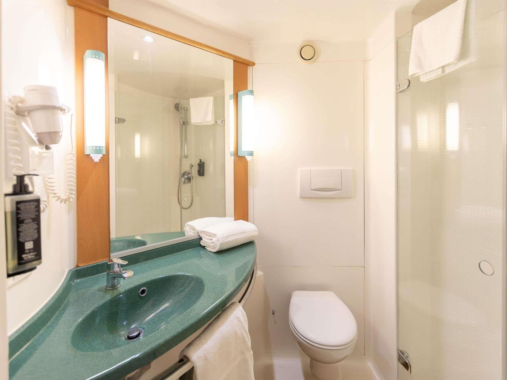 Double Room,1717043640:JPEG