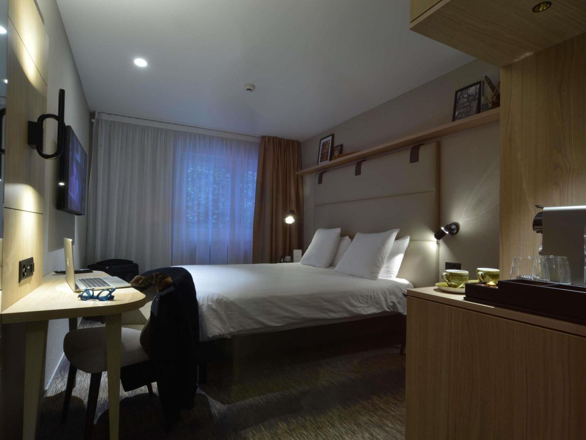 Superior Room 1 King-size Bed
