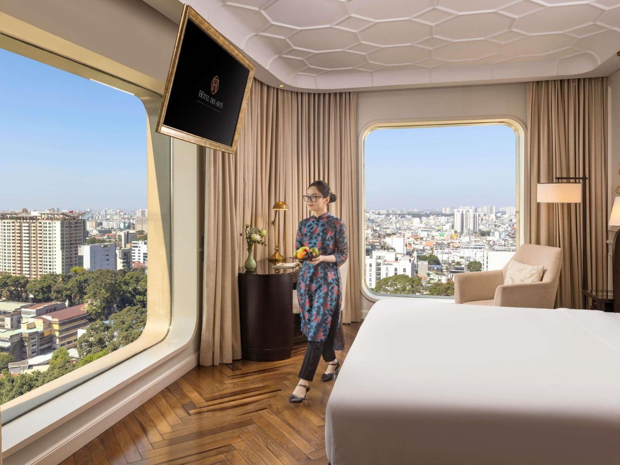 Deluxe Eckzimmer mit 1 Kingsize-Bett und Stadtblick