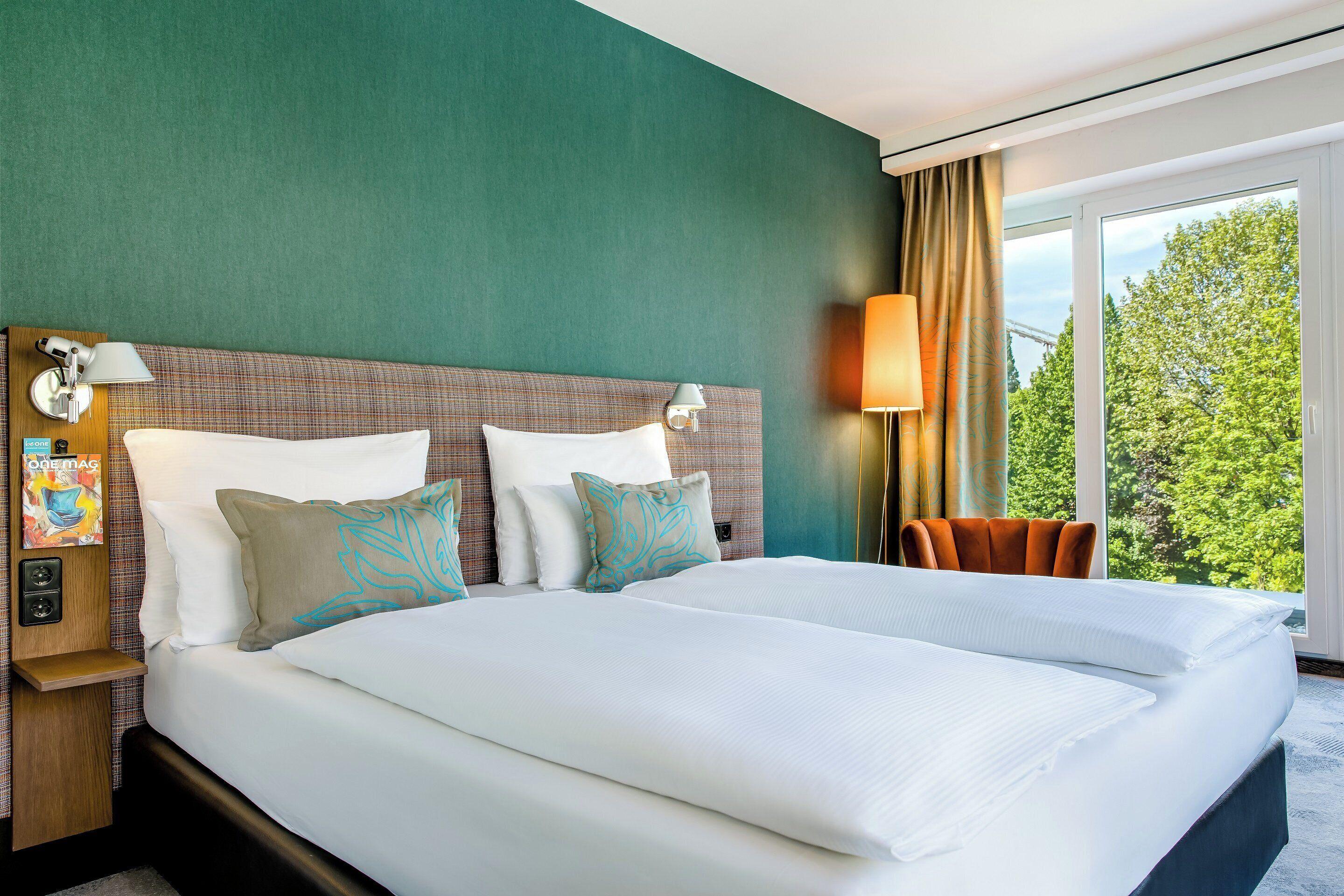 Deluxe Room (2 Adults + 1 Child)