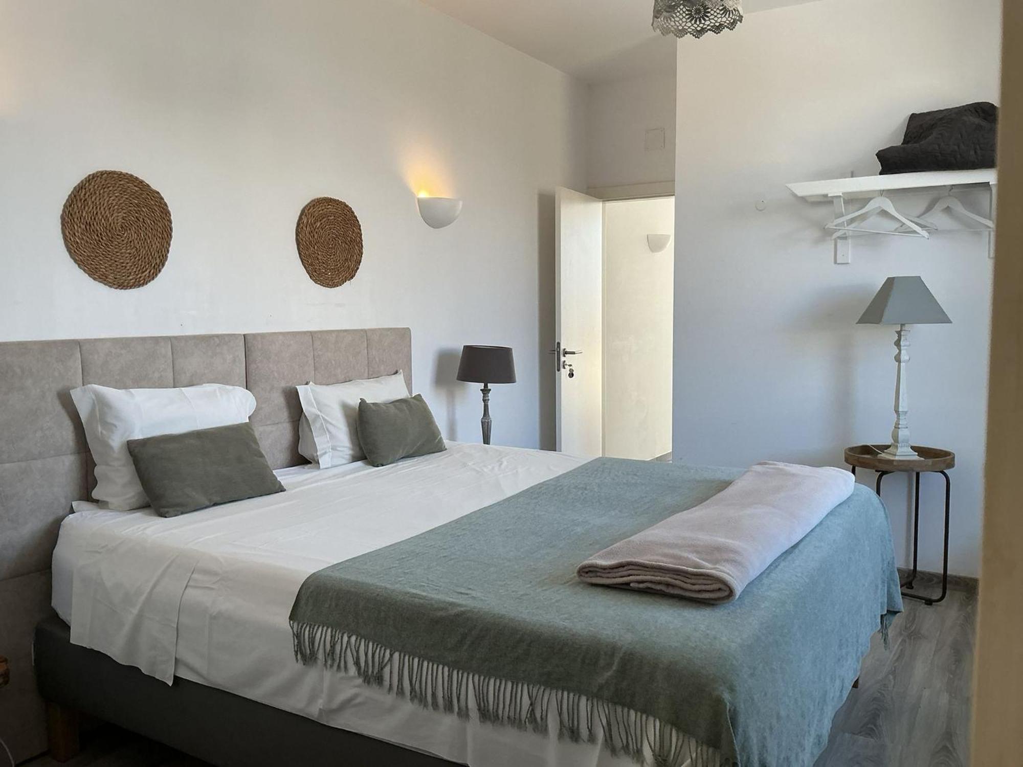 Deluxe Double or Twin Room City View