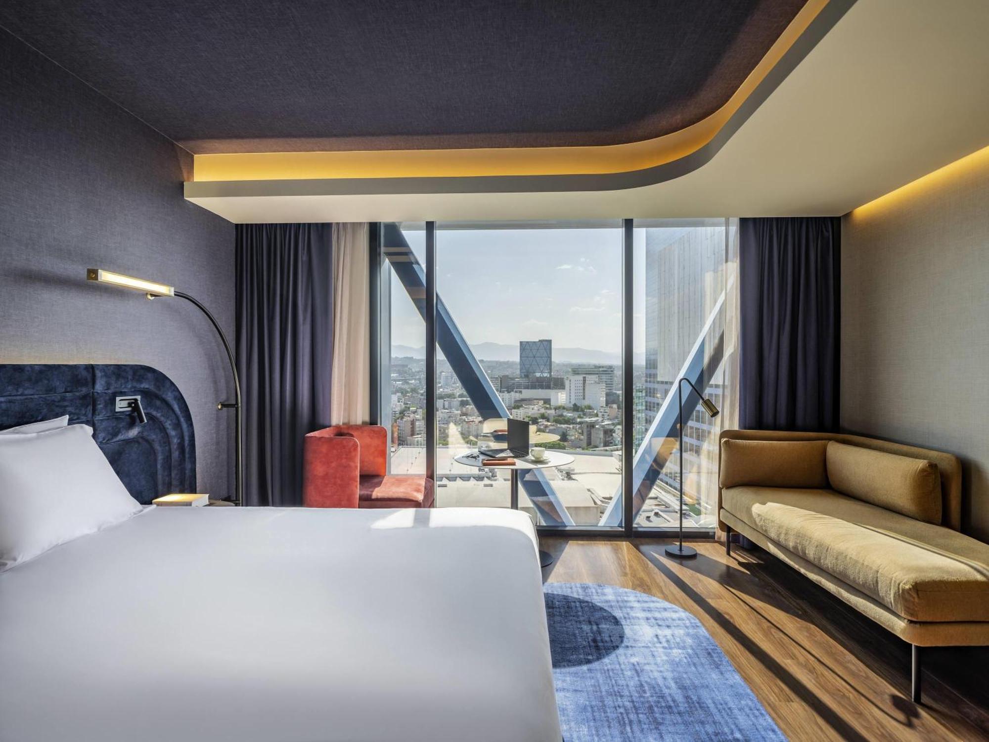Superior King Suite,1718529845:JPEG