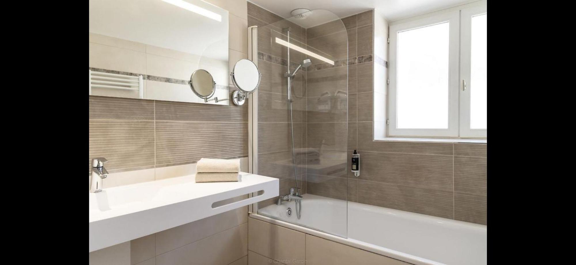 Junior Suite,1722884973:JPEG