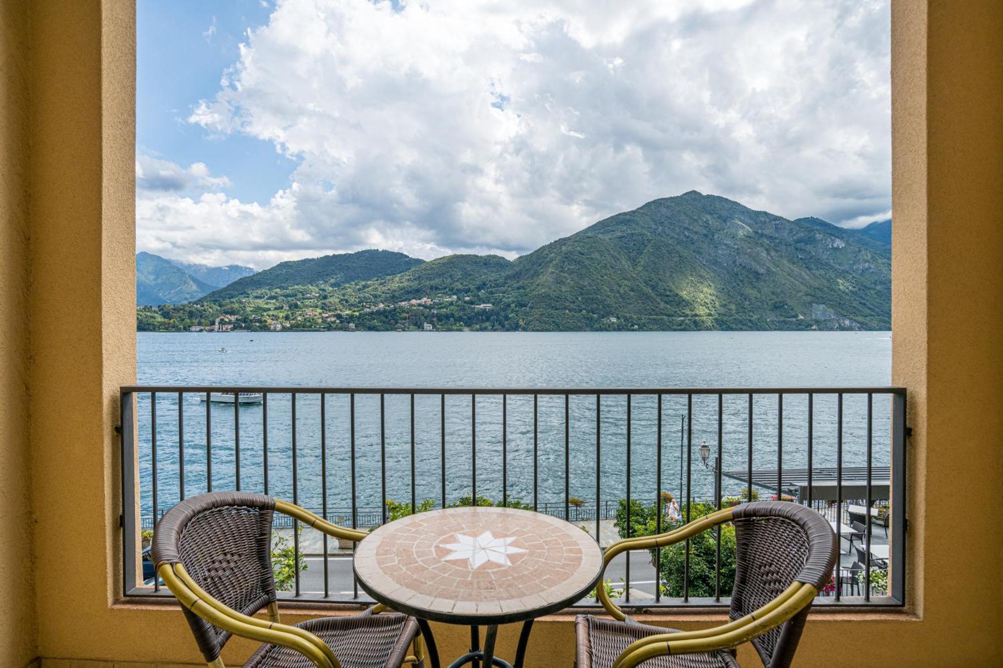 Triple Room Lake View Balcony