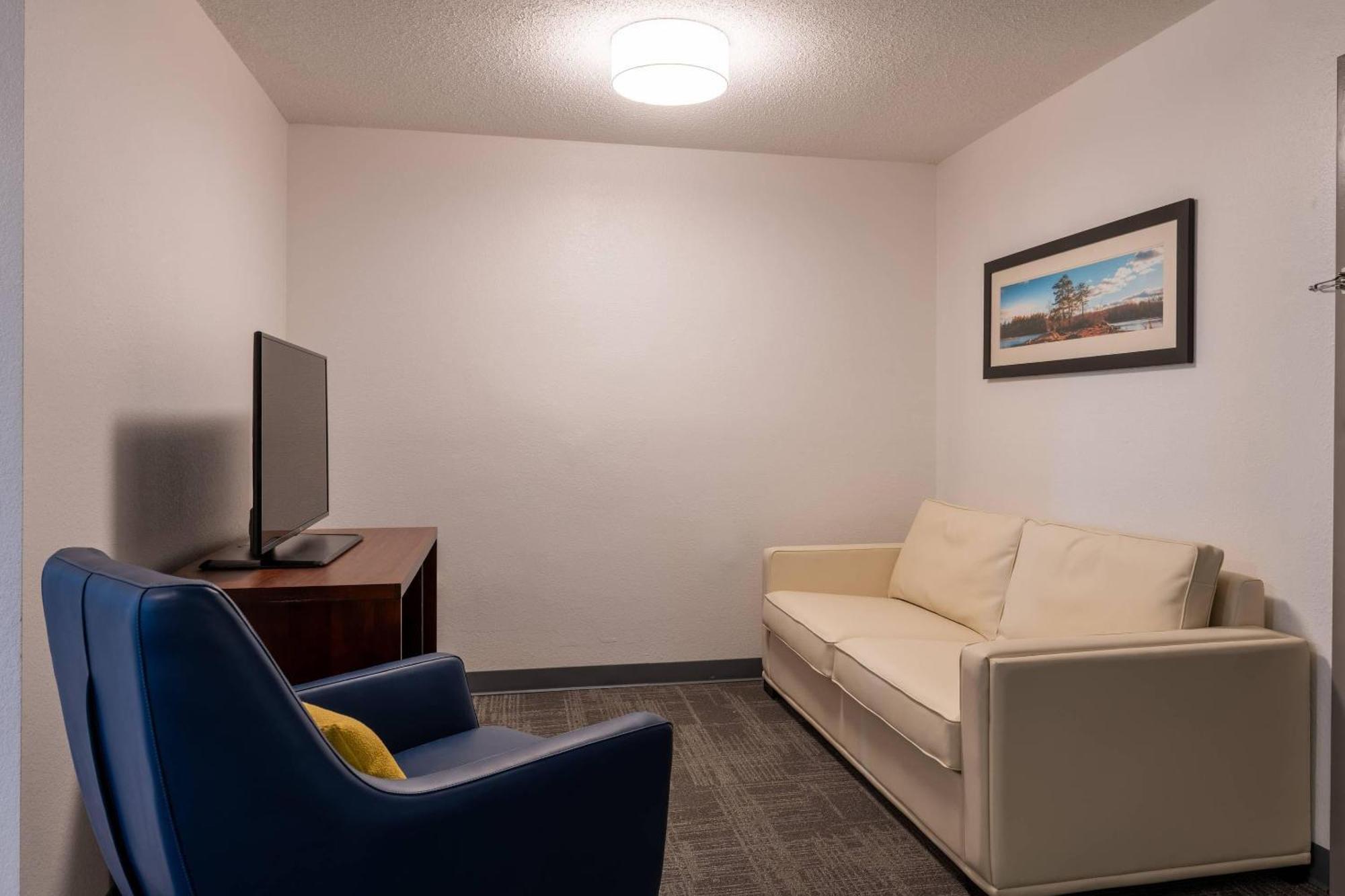 Double Room with Two Double Beds - Accessible/Non-Smoking