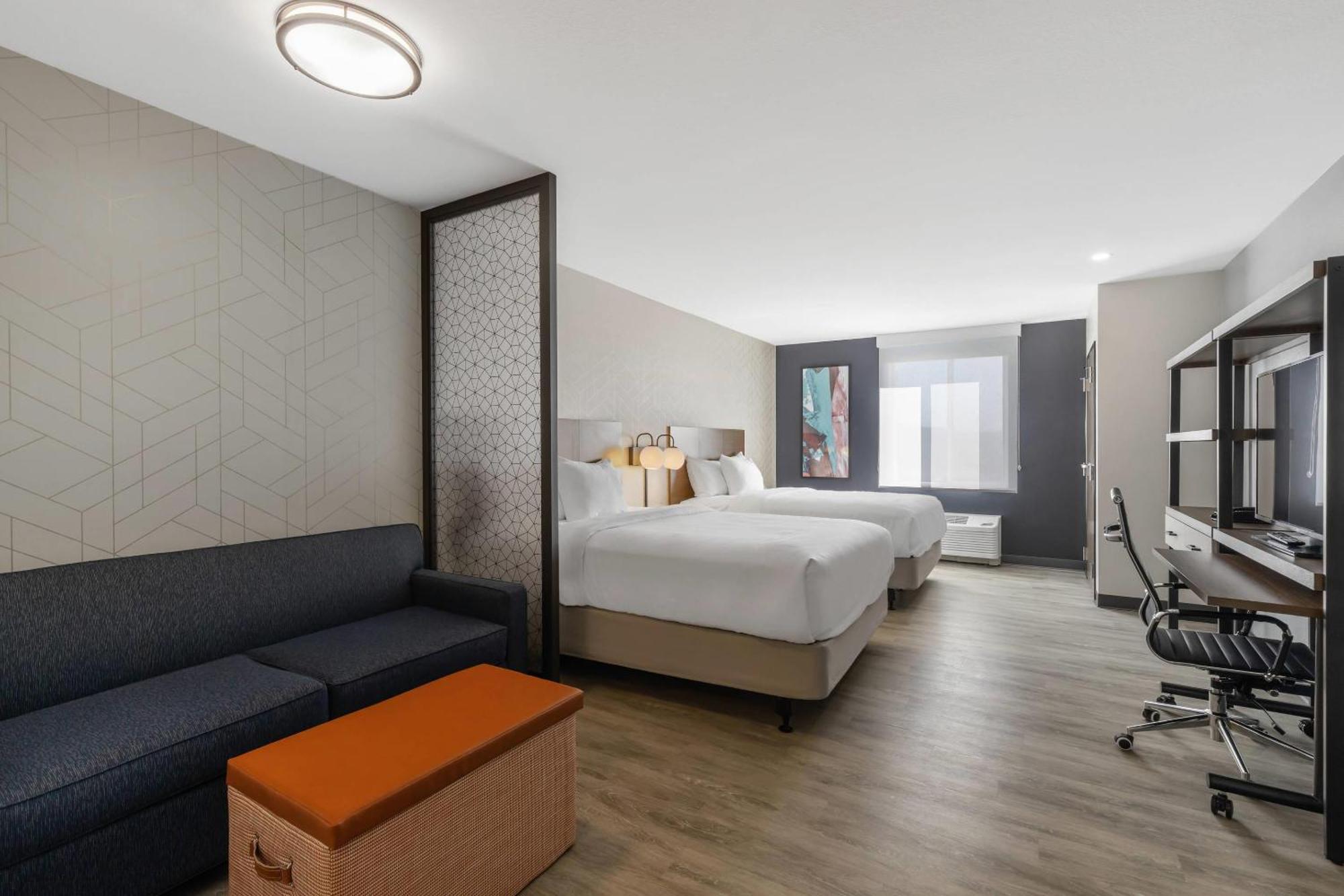Standard Queen Room with Two Queen Beds - Non Smoking