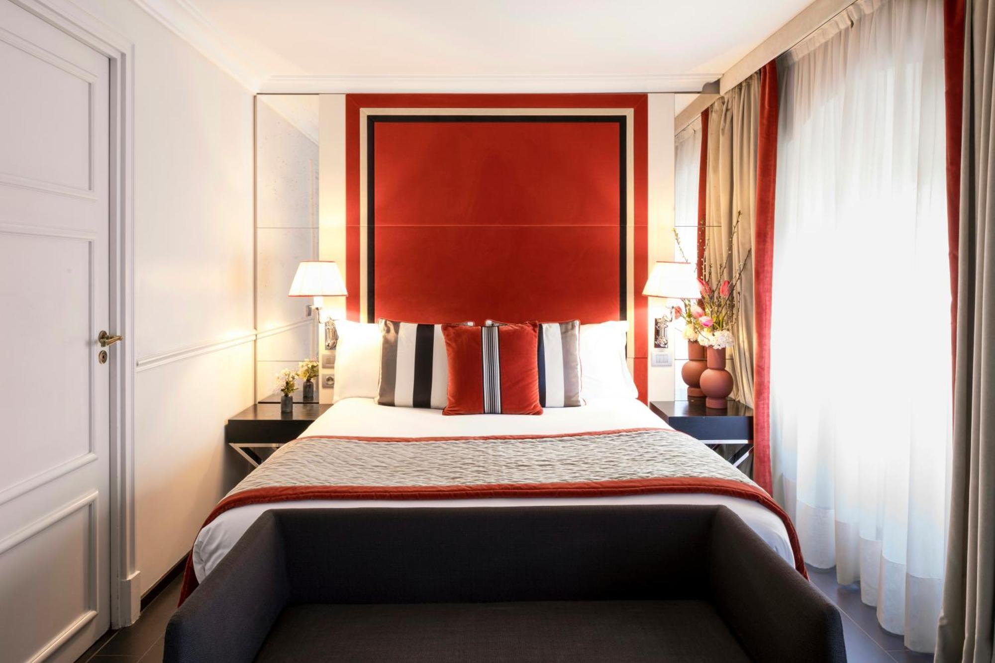 Deluxe Room,1729982056:JPEG