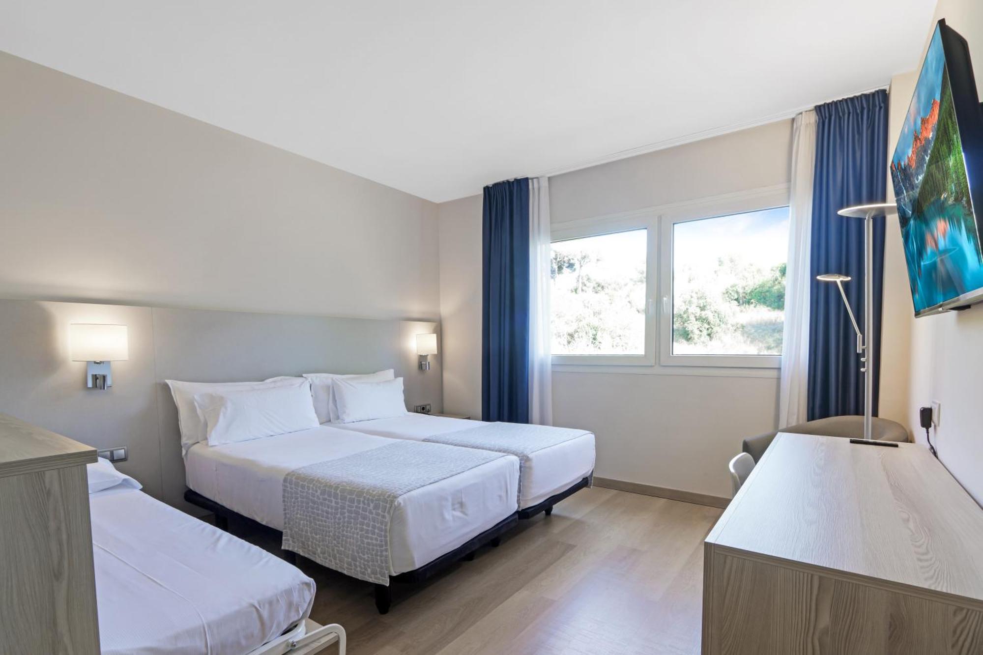 Executive Triple Room