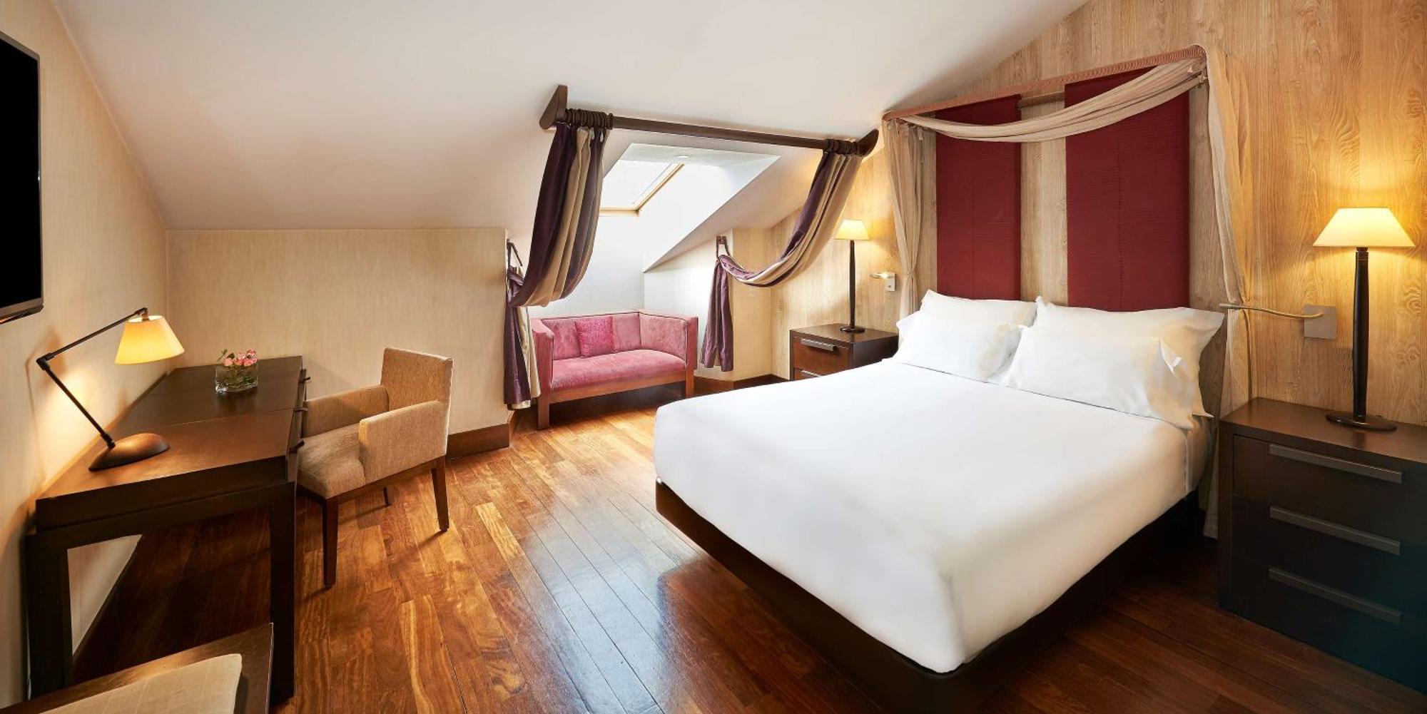 Superior Double or Twin Room,1729991136:JPEG