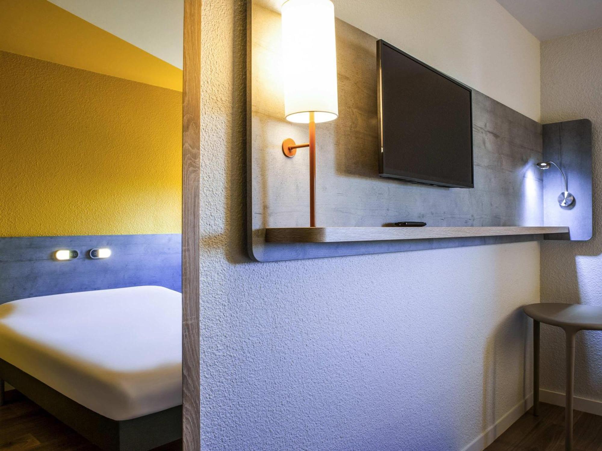 Chambre Standard - Accessible aux Personnes à Mobilité Réduite