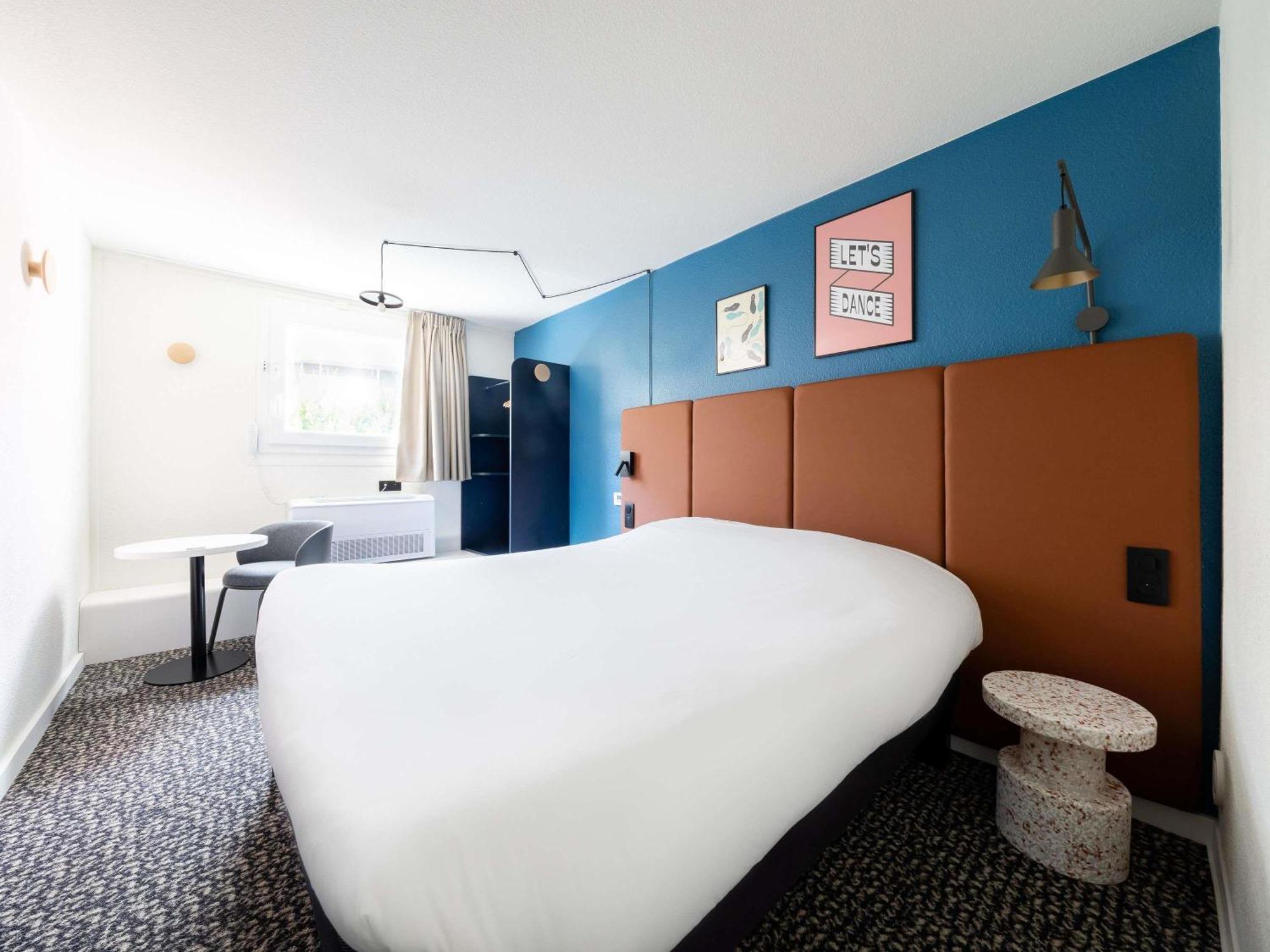 2 Adjacent Rooms,1731391036:JPEG