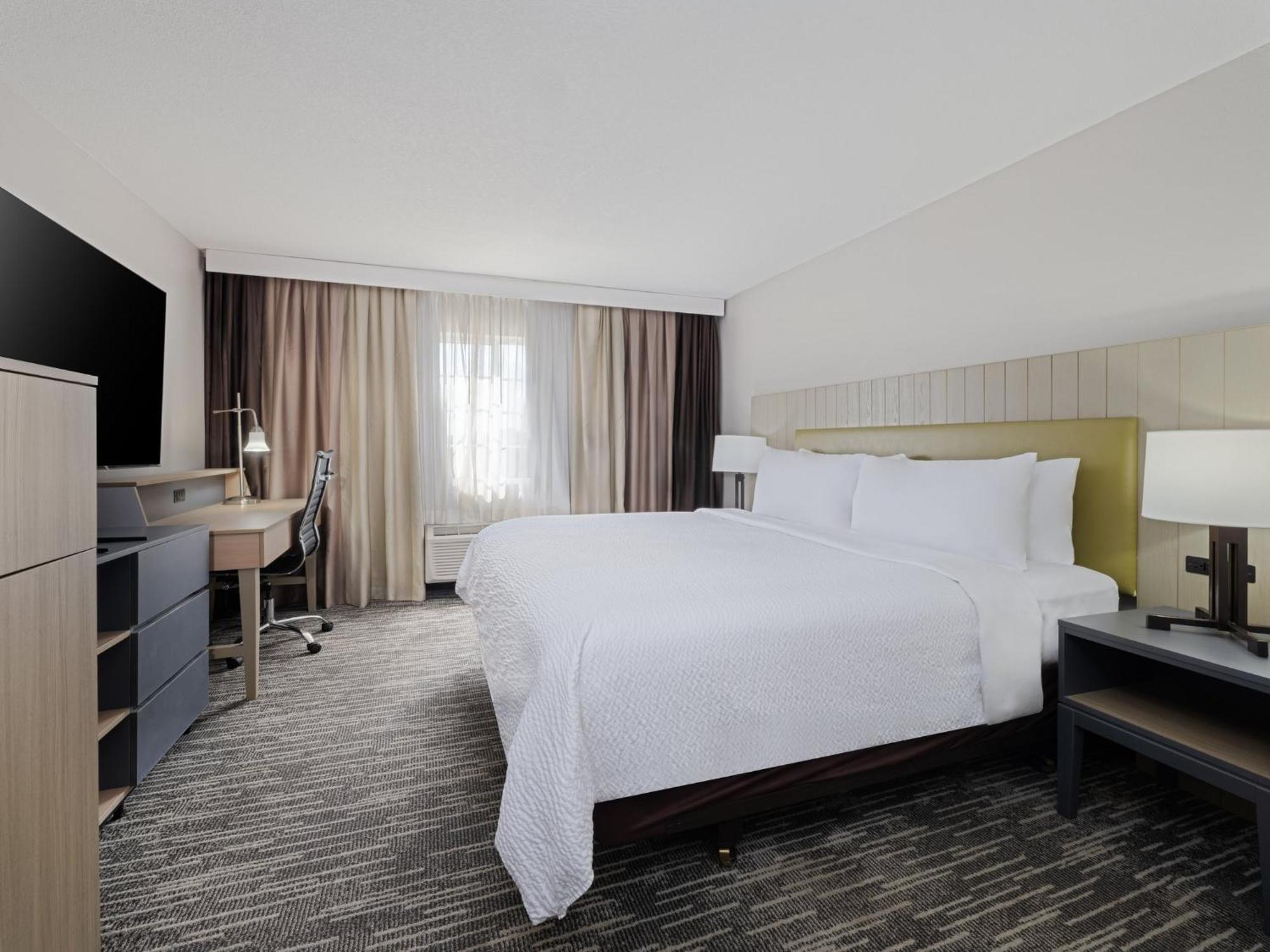 Standard King Room