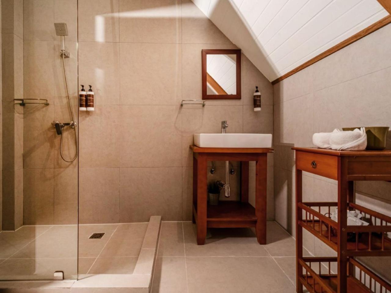 Tree House Junior Suite