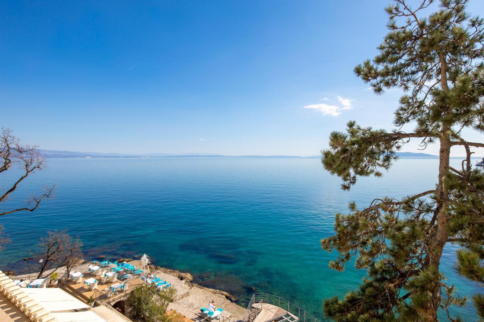 Waterfront Double Room with Sea View