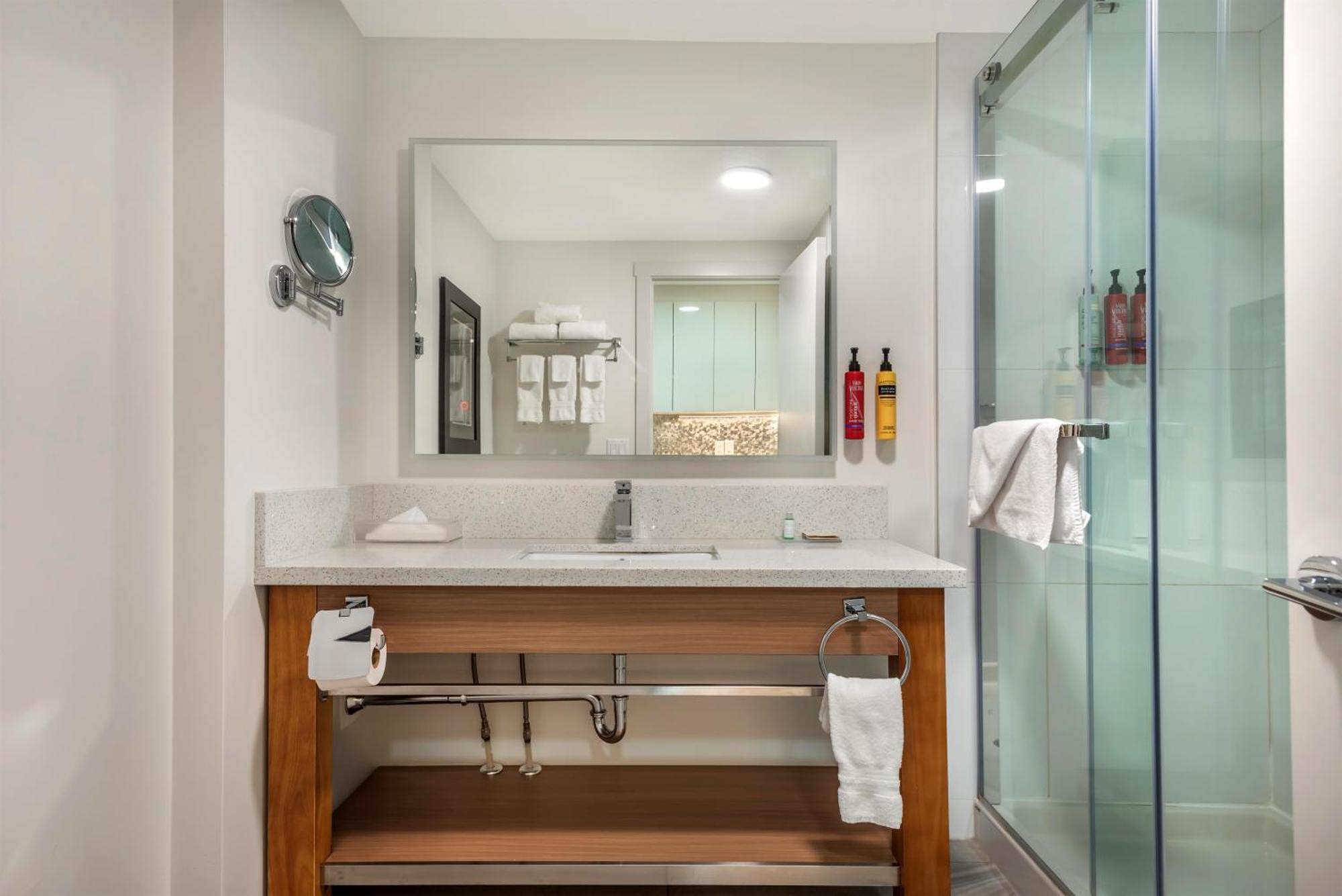 Queen Room Two Queen Beds Kitchenette Non-Smoking