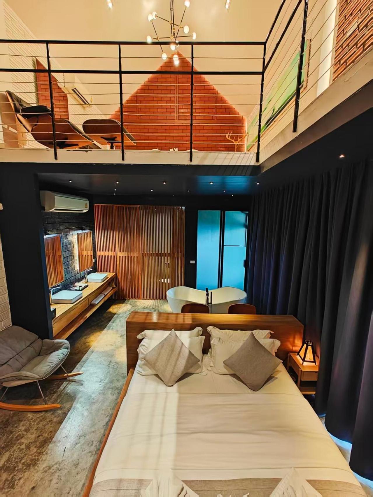 King Suite Balcony