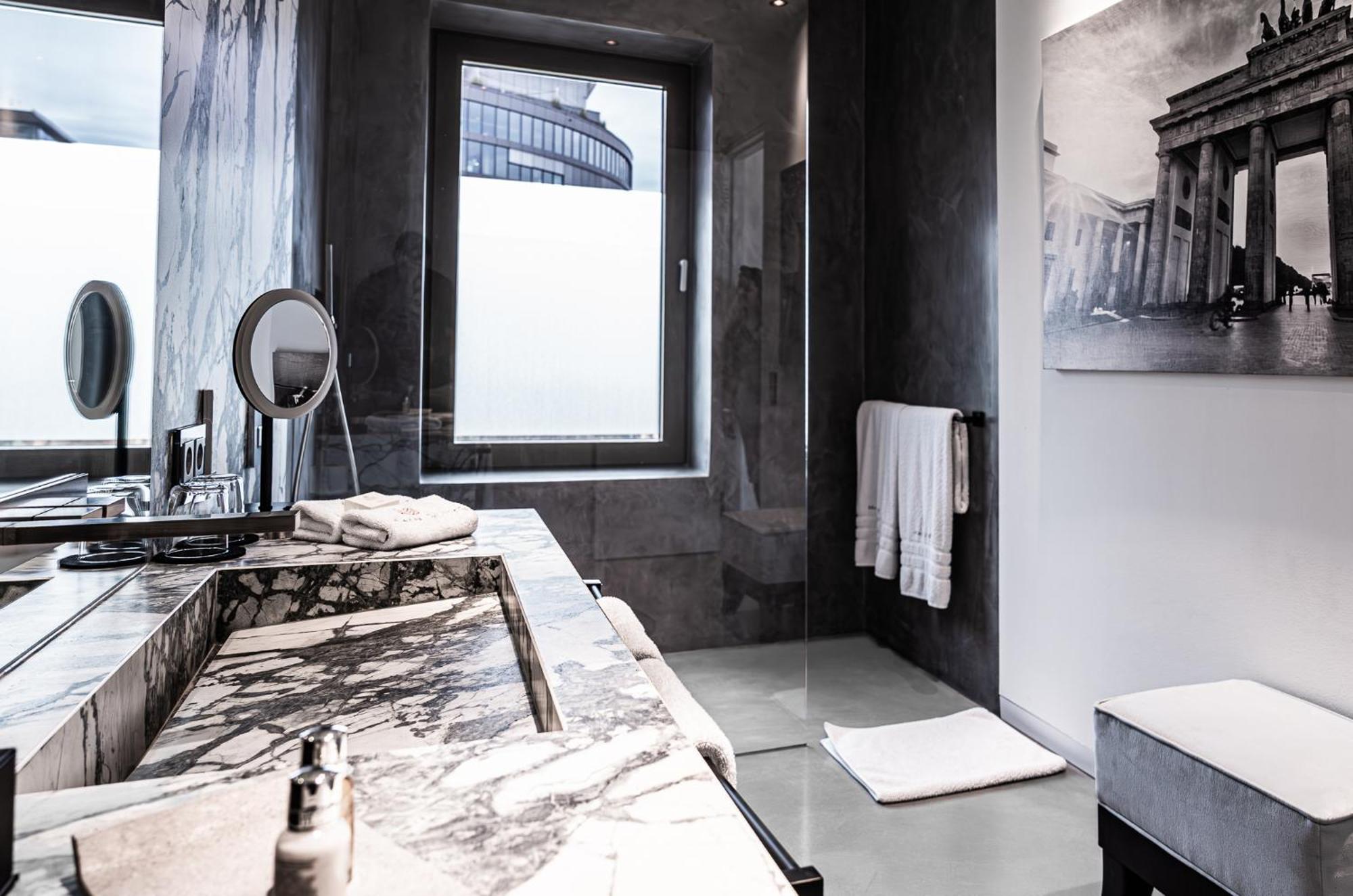 Suite mit Flussblick