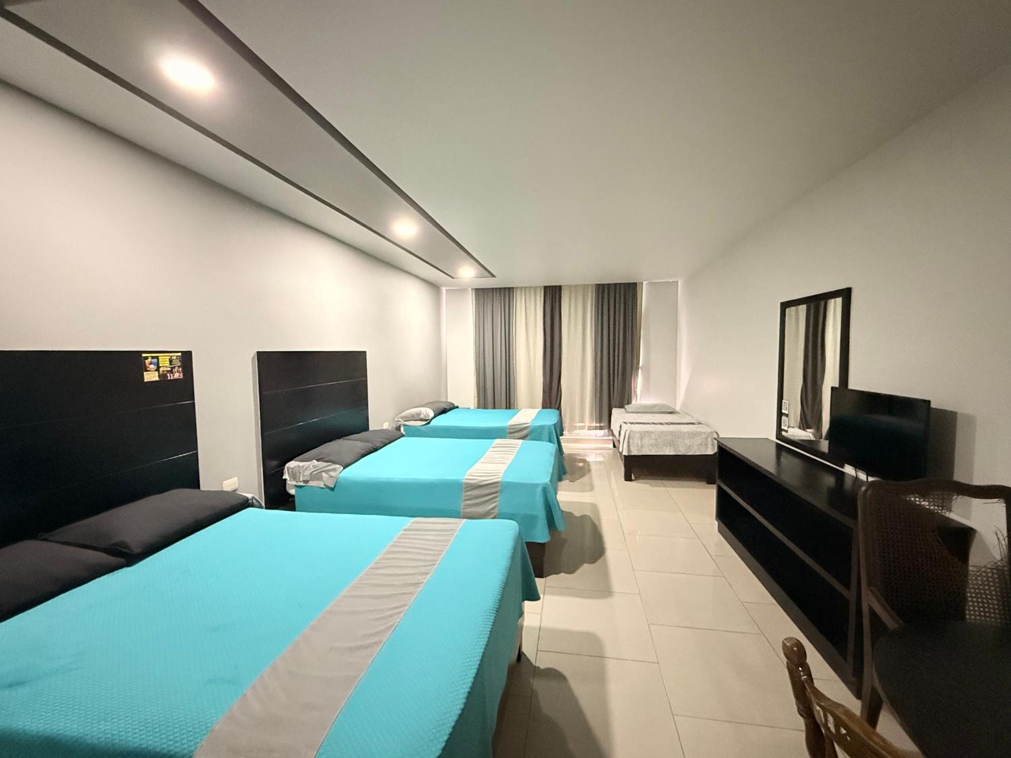 Quadruple Room,1737032423:JPEG