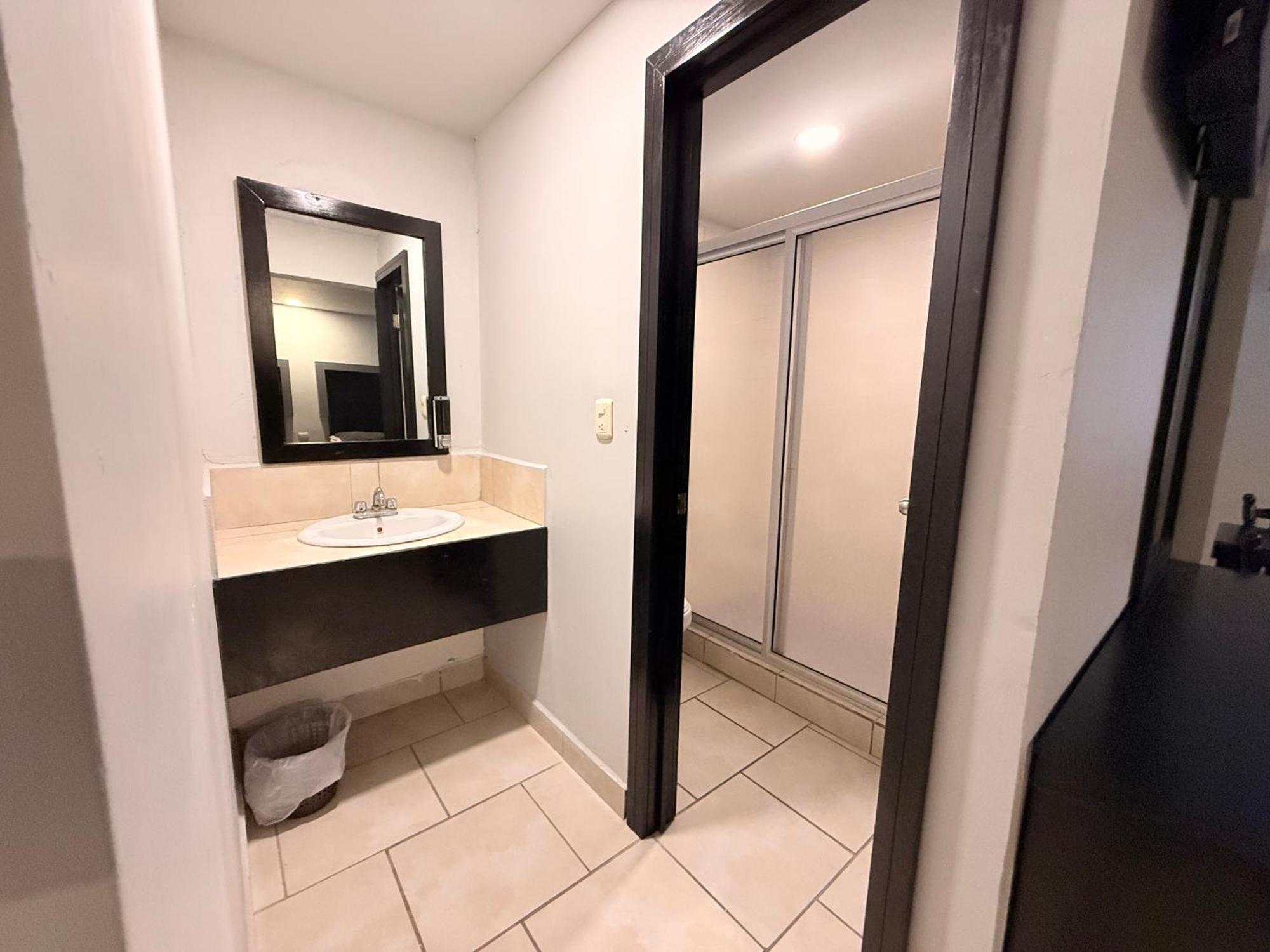 Triple Room,1737025089:JPEG