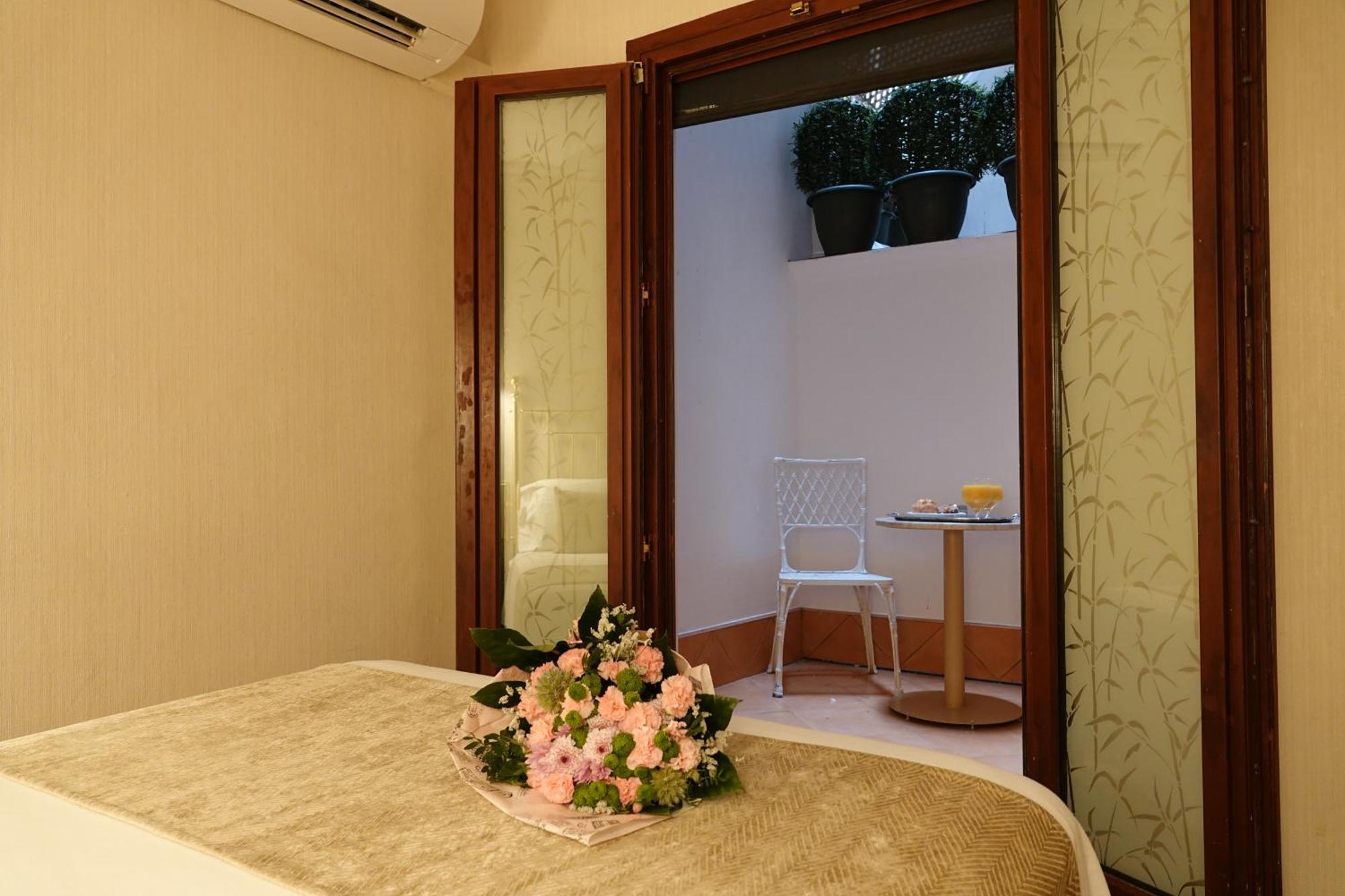 Double Room Compaq with Double Bed