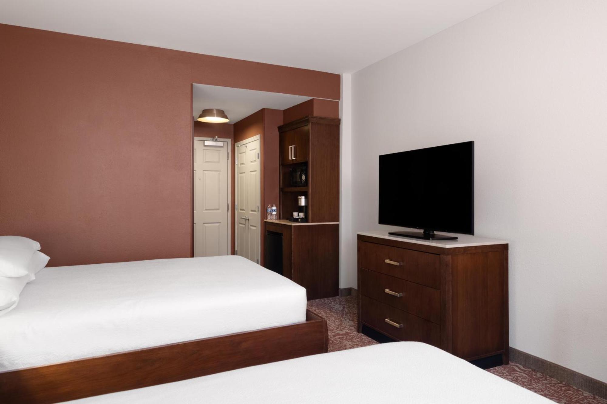 Queen Room with Two Queen Beds and City View