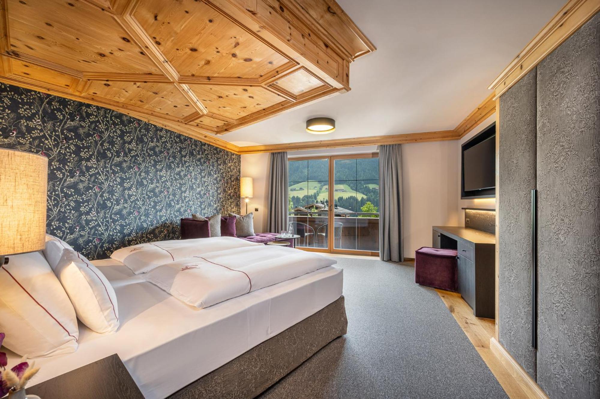 Superior Double Room,1739396412:JPEG
