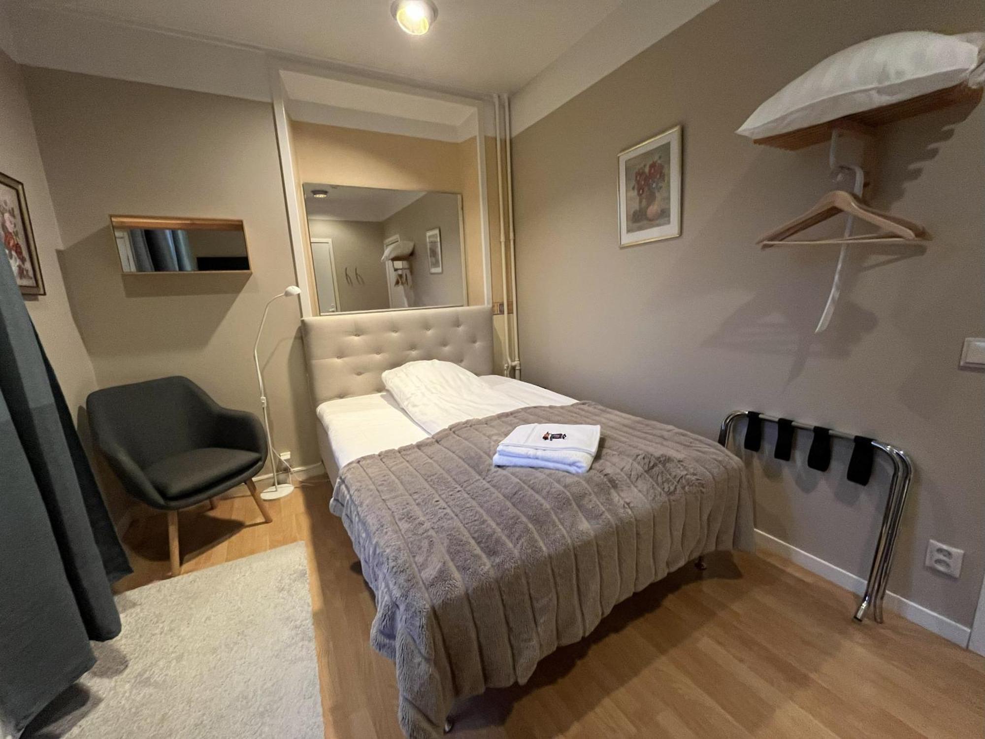 Large Single Room