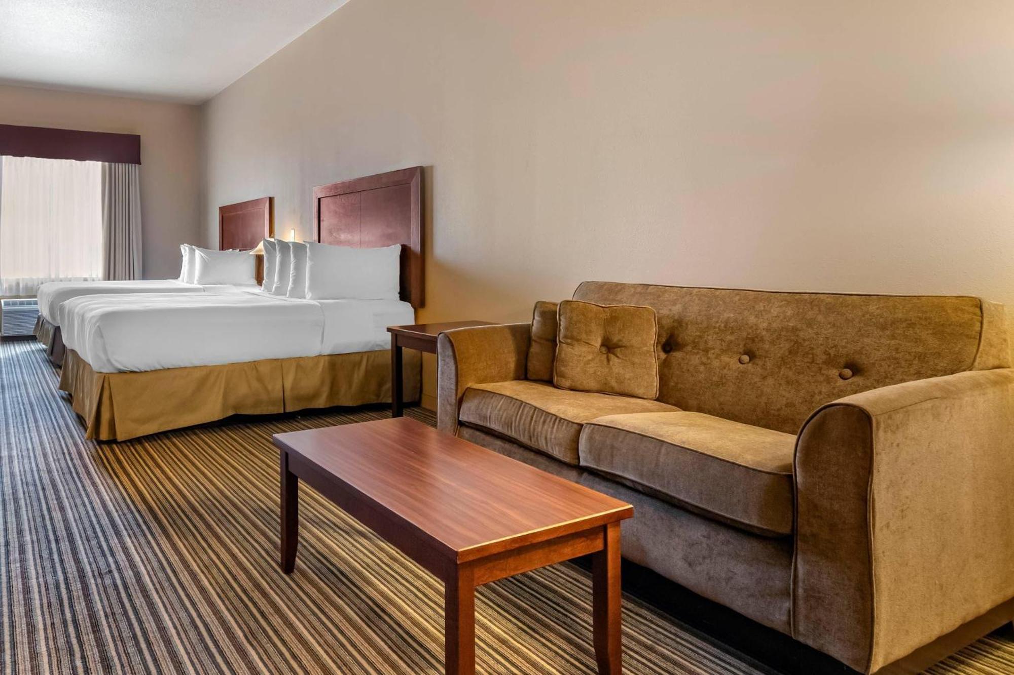 Queen Room Two Queen Beds Non-Smoking