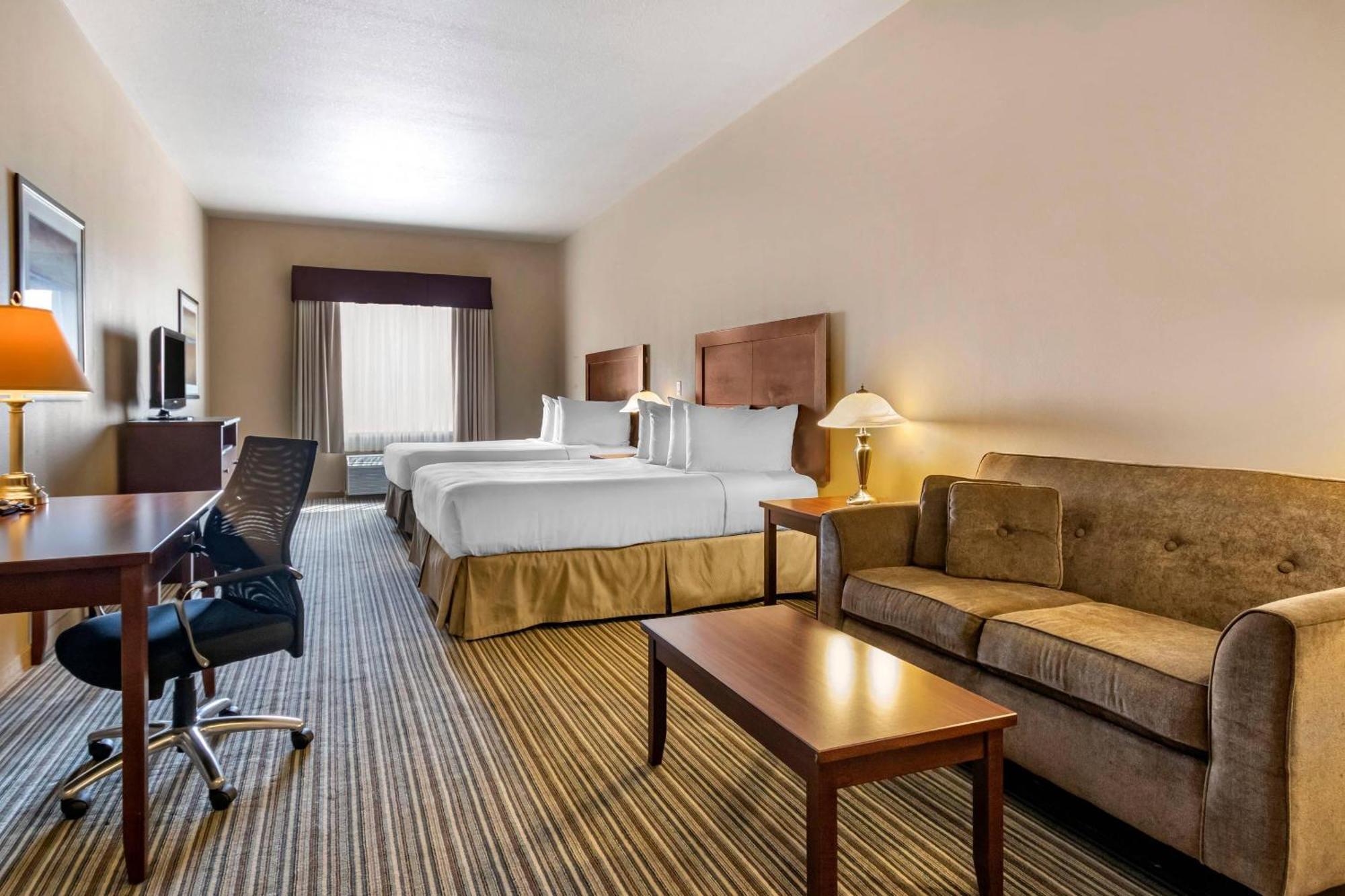 Standard Queen Room Two Queen Beds Non-Smoking