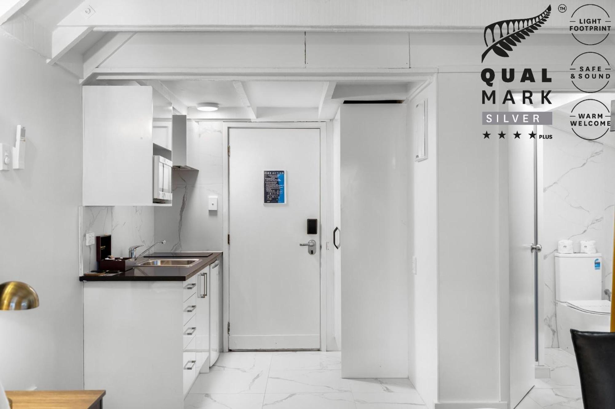 Queen Studio a Lake Mountain View