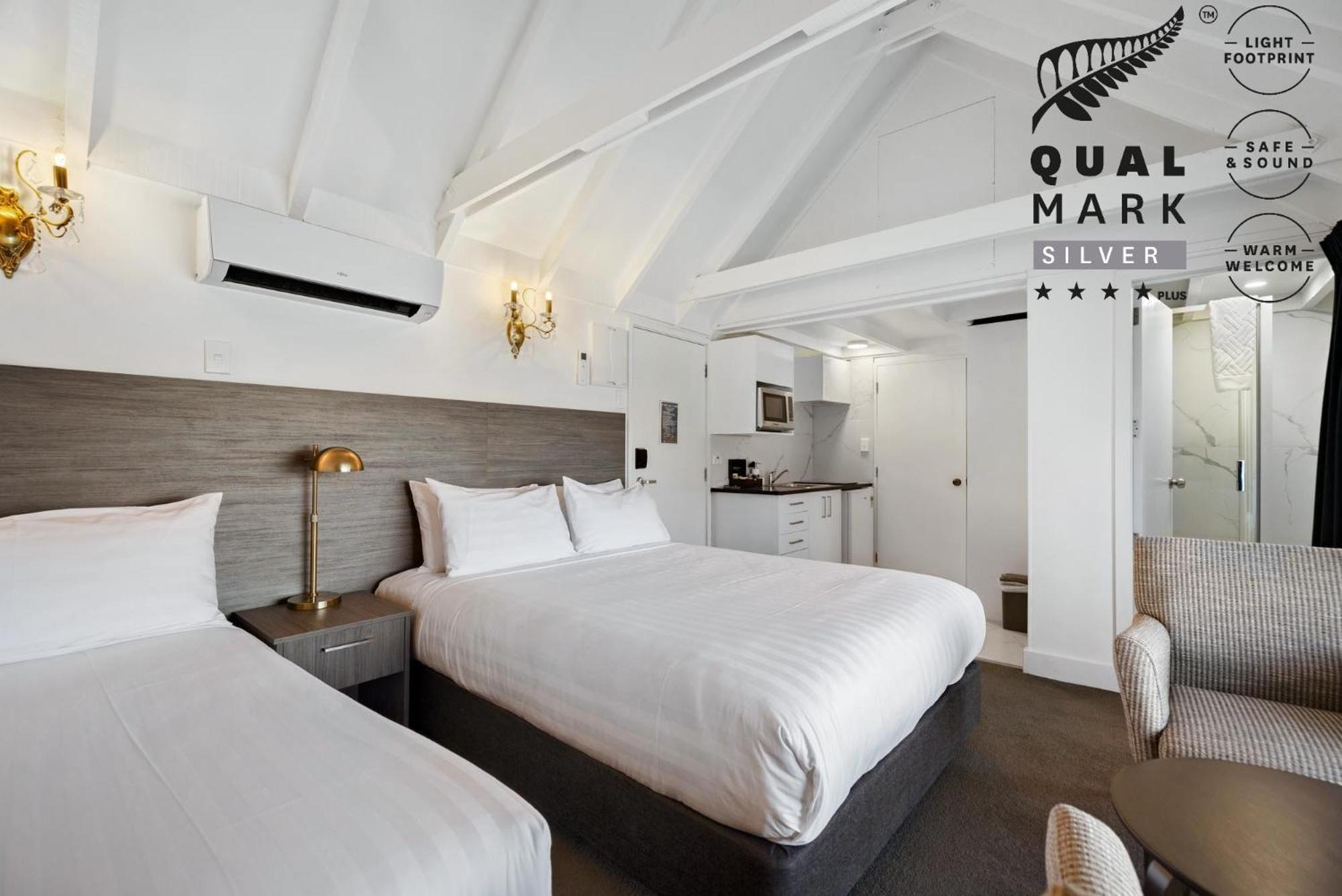 Studio Twin Room a Lake Mountain View