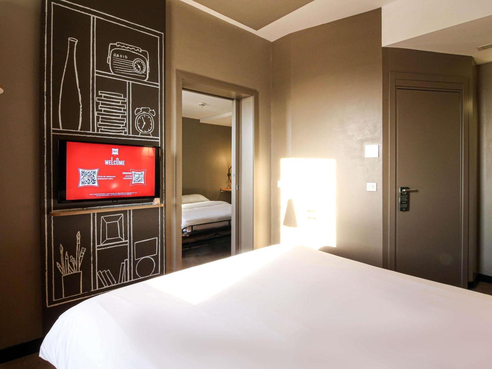 Superior Room With 1 Double Bed and 1 Sofa