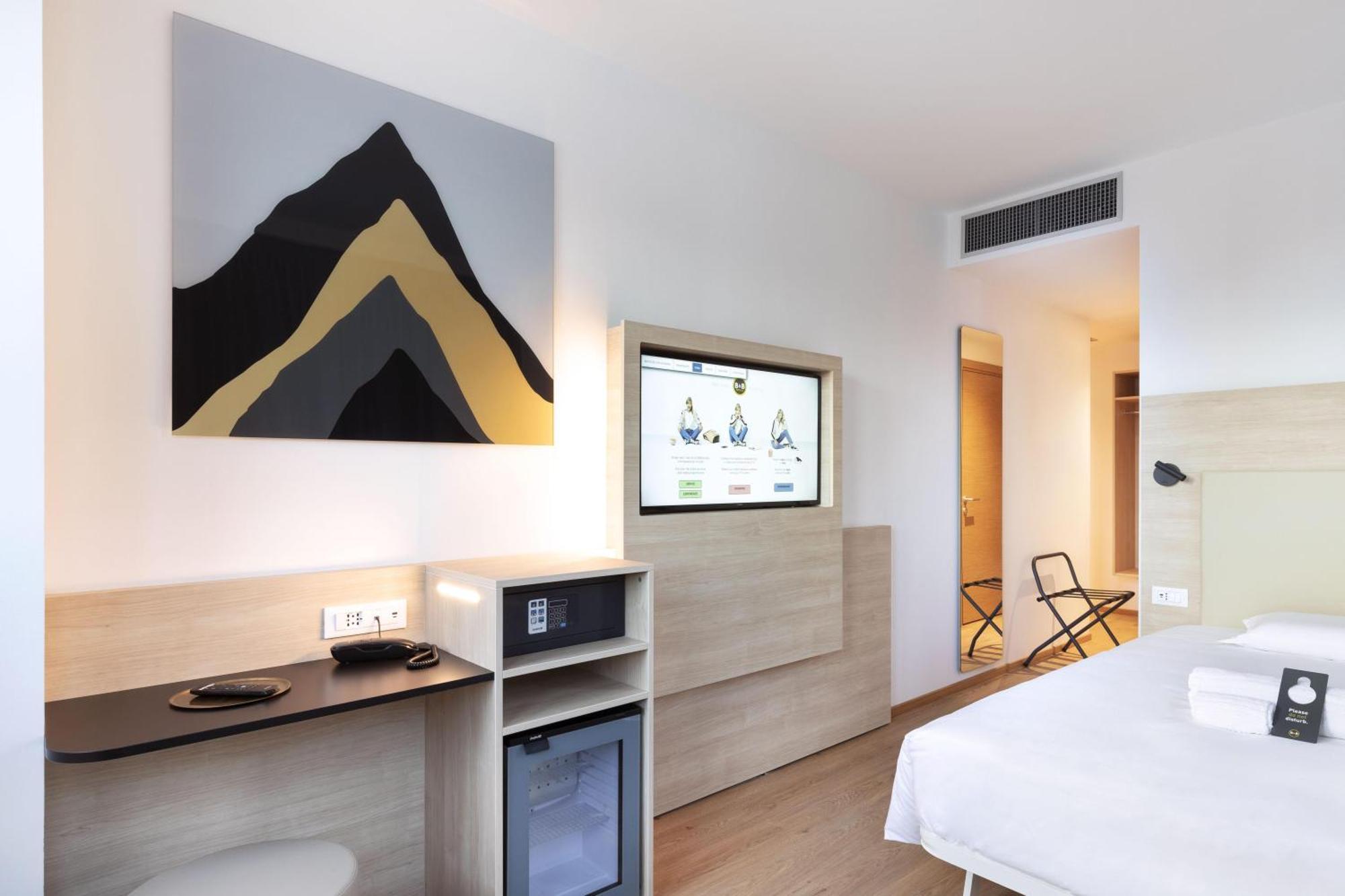 Superior Single Room,1739653495:JPEG