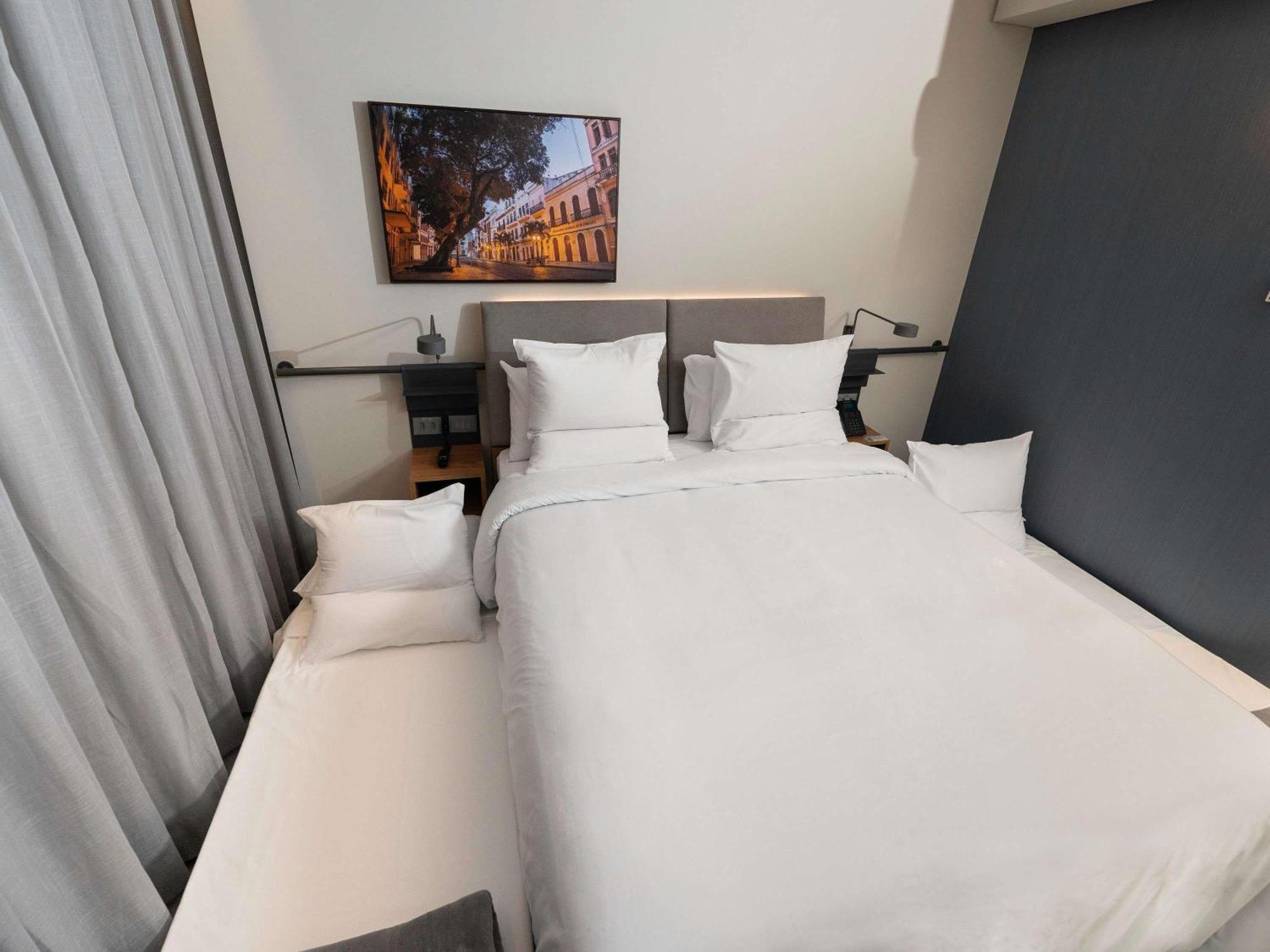 Family Apartment with One Queen Bed and One Pull Out Bed