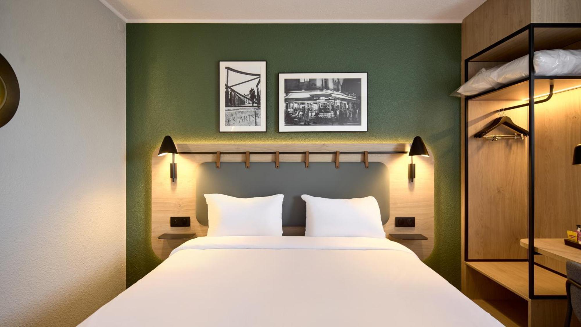 Chambre Lit Queen-Size Standard avec Canapé-Lit