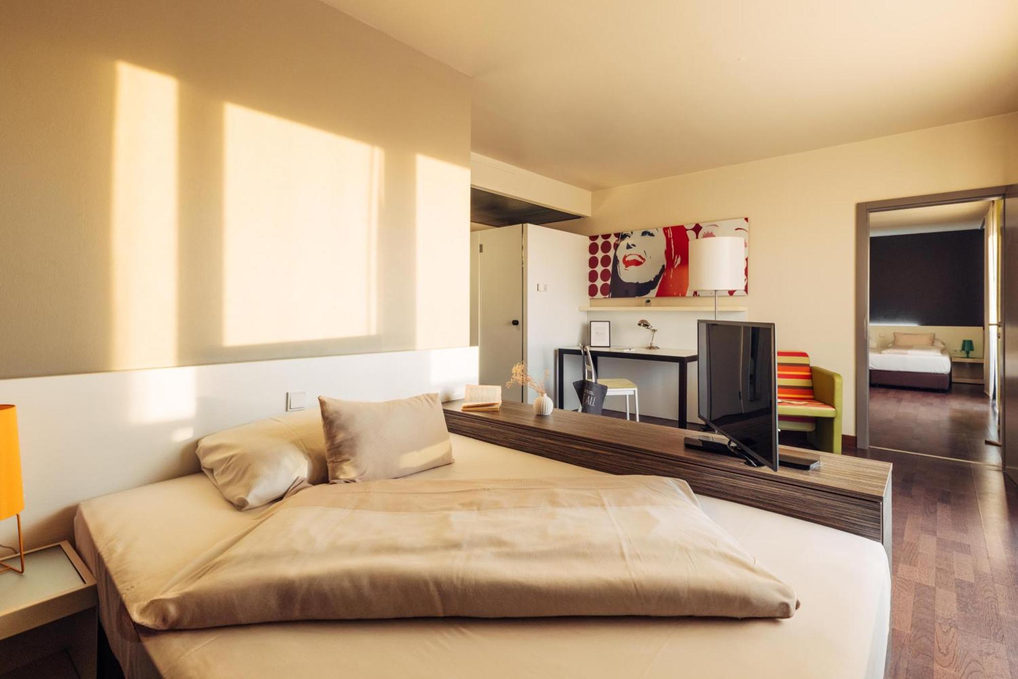 Studio Queensize Bed