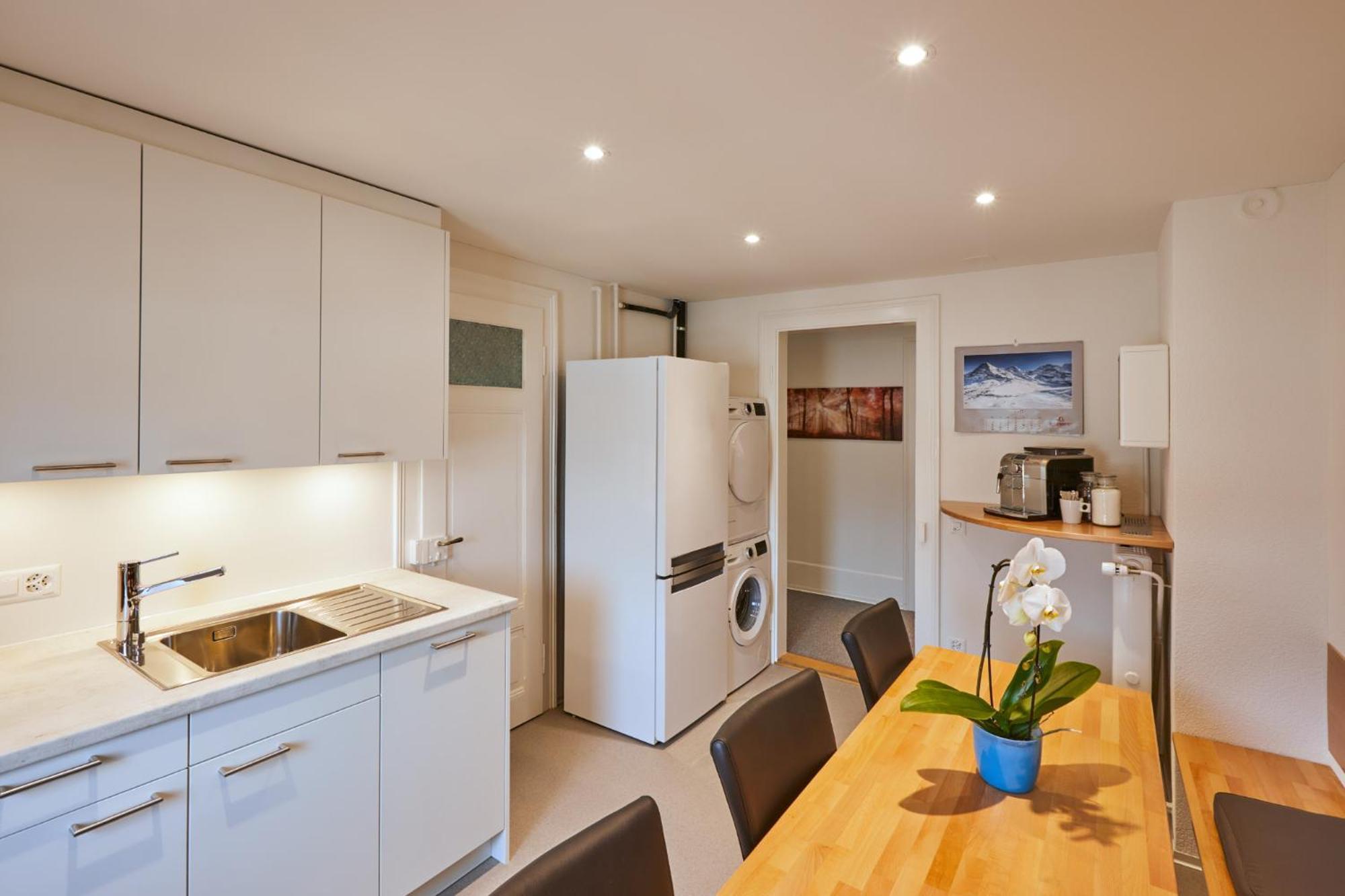 Double room in shared apartment with shared bathroom and shared kitchen