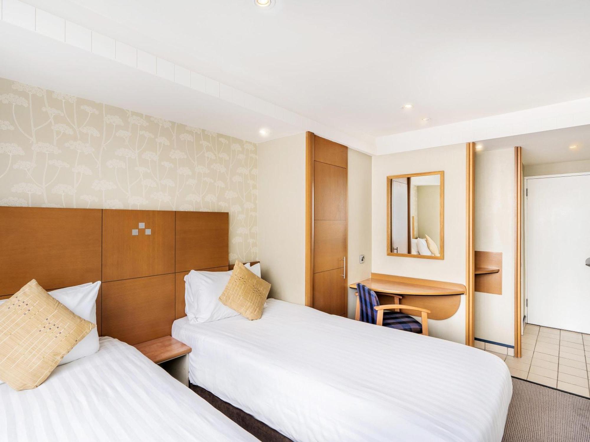 Classic Twin Room