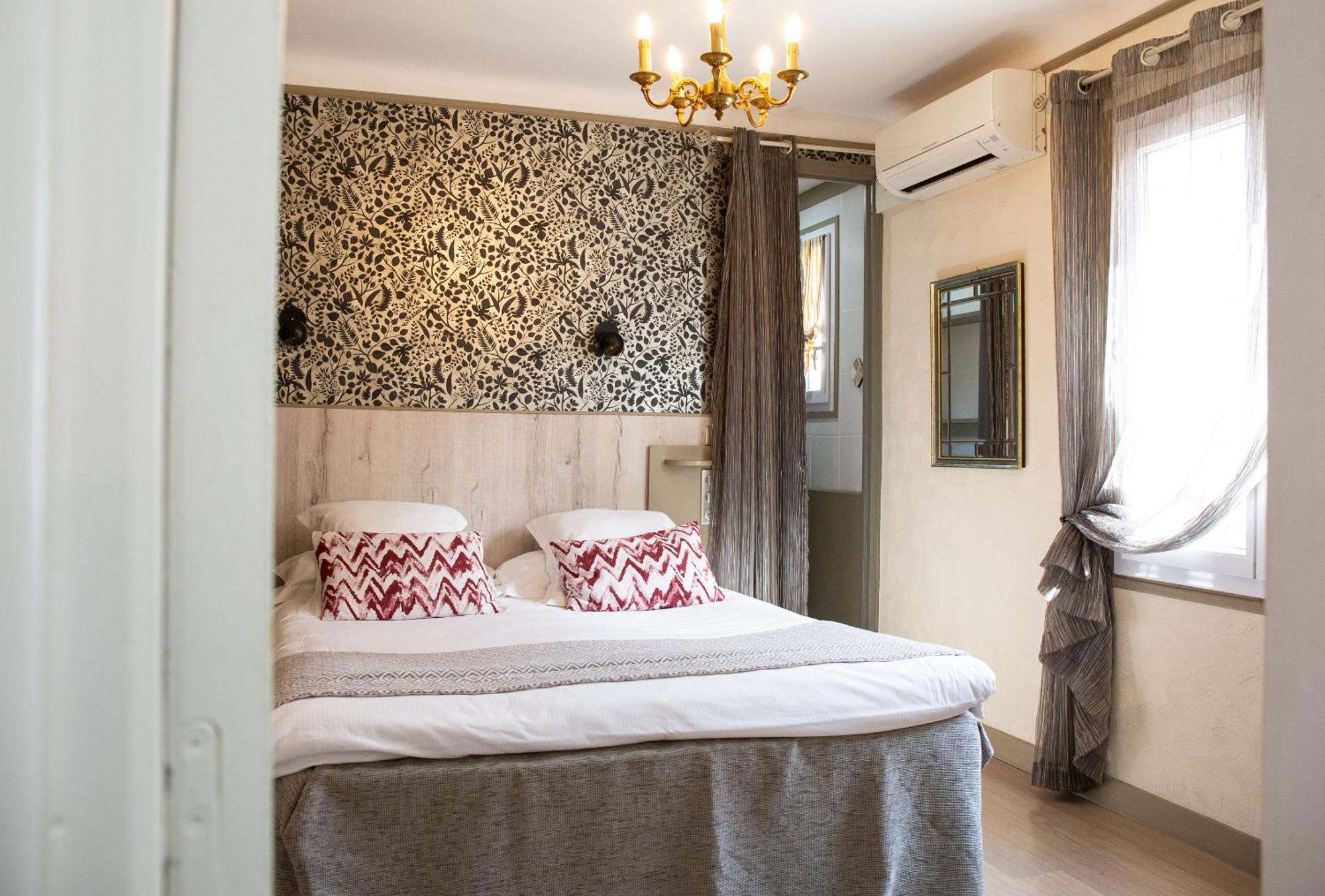 Cosy Room,1742575863:JPEG