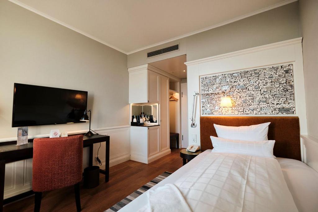 Deluxe Single Room
