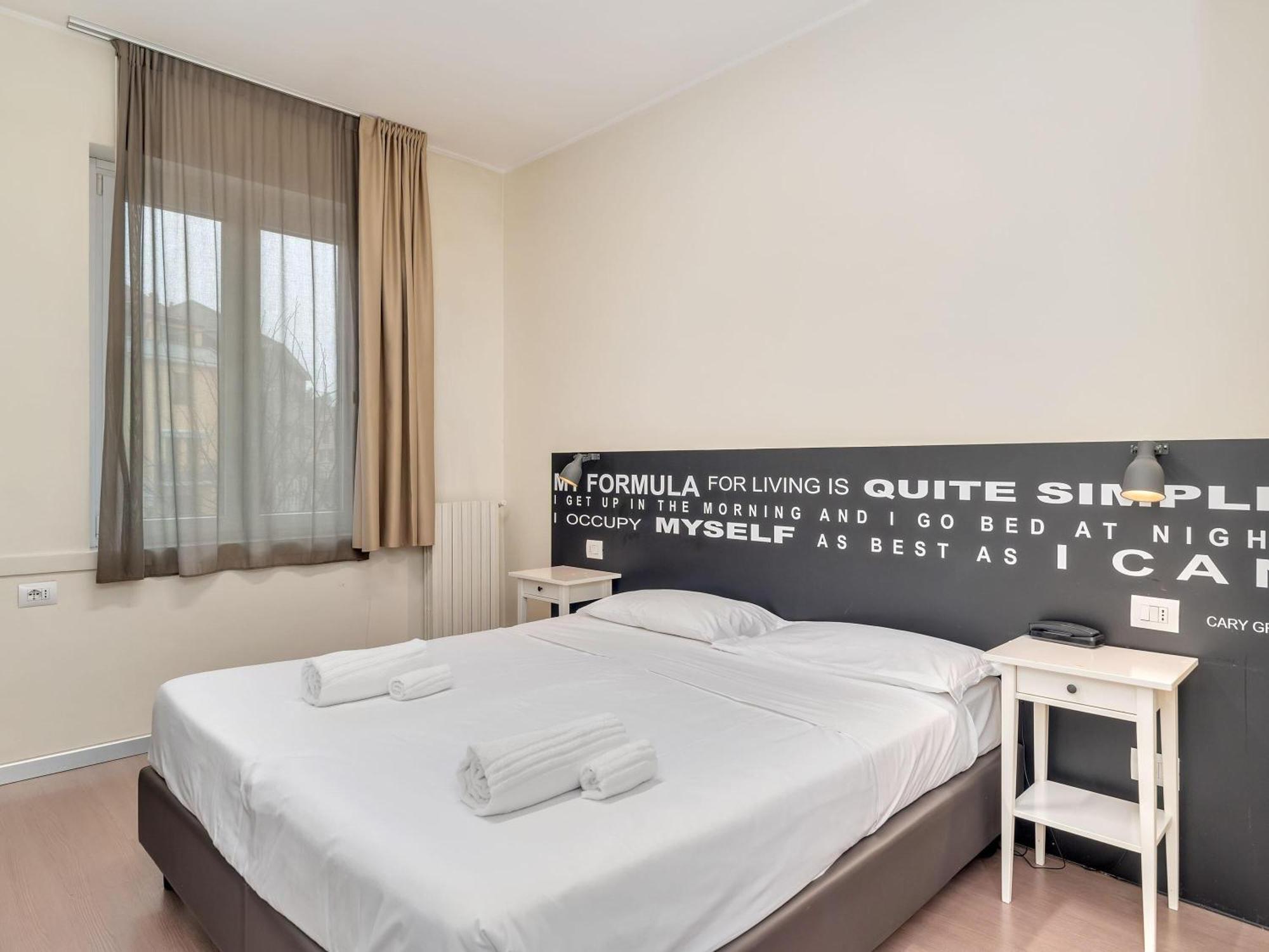 Double Room,1742589134:JPEG