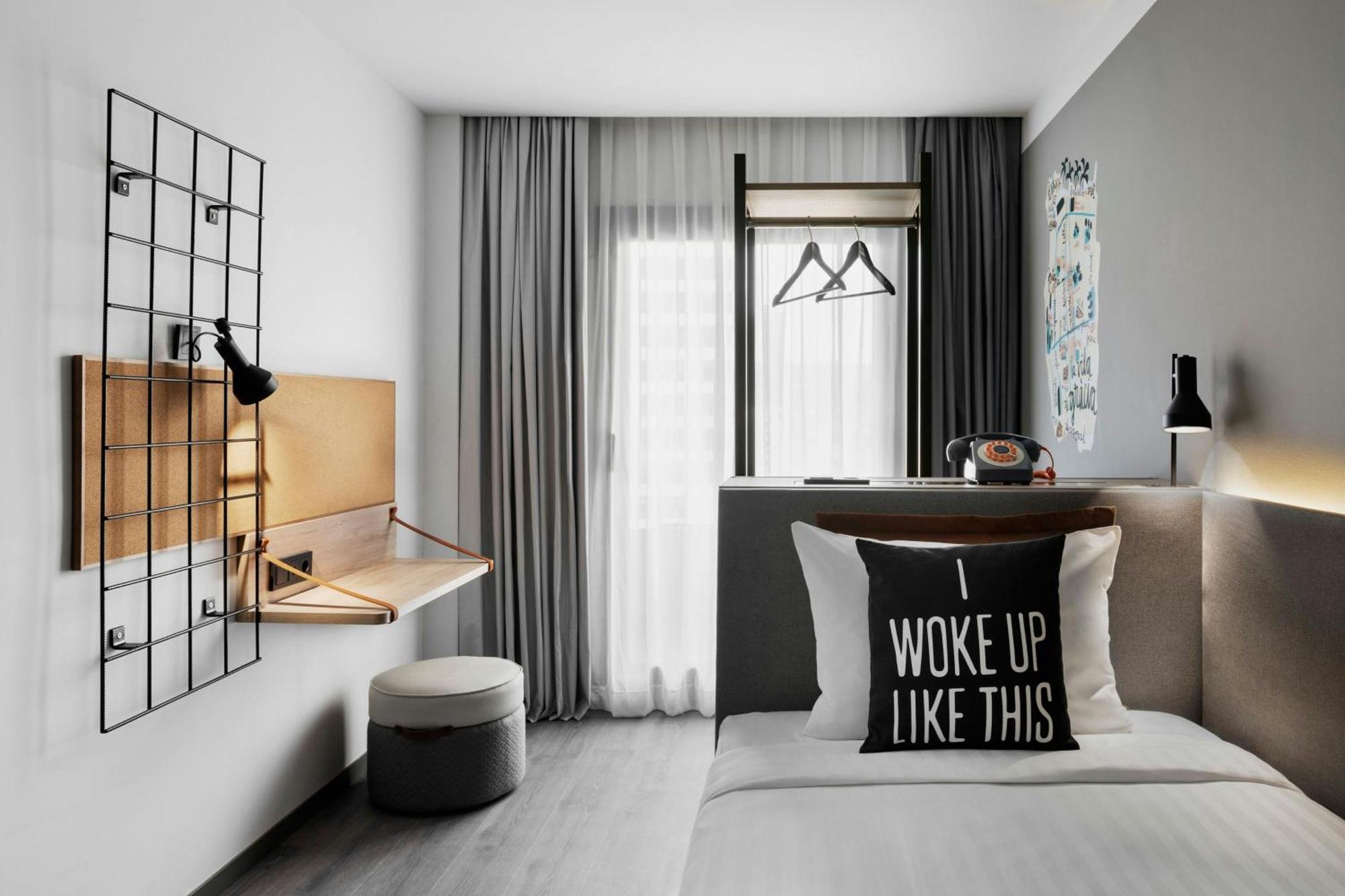 Moxy Twin Room Balcony