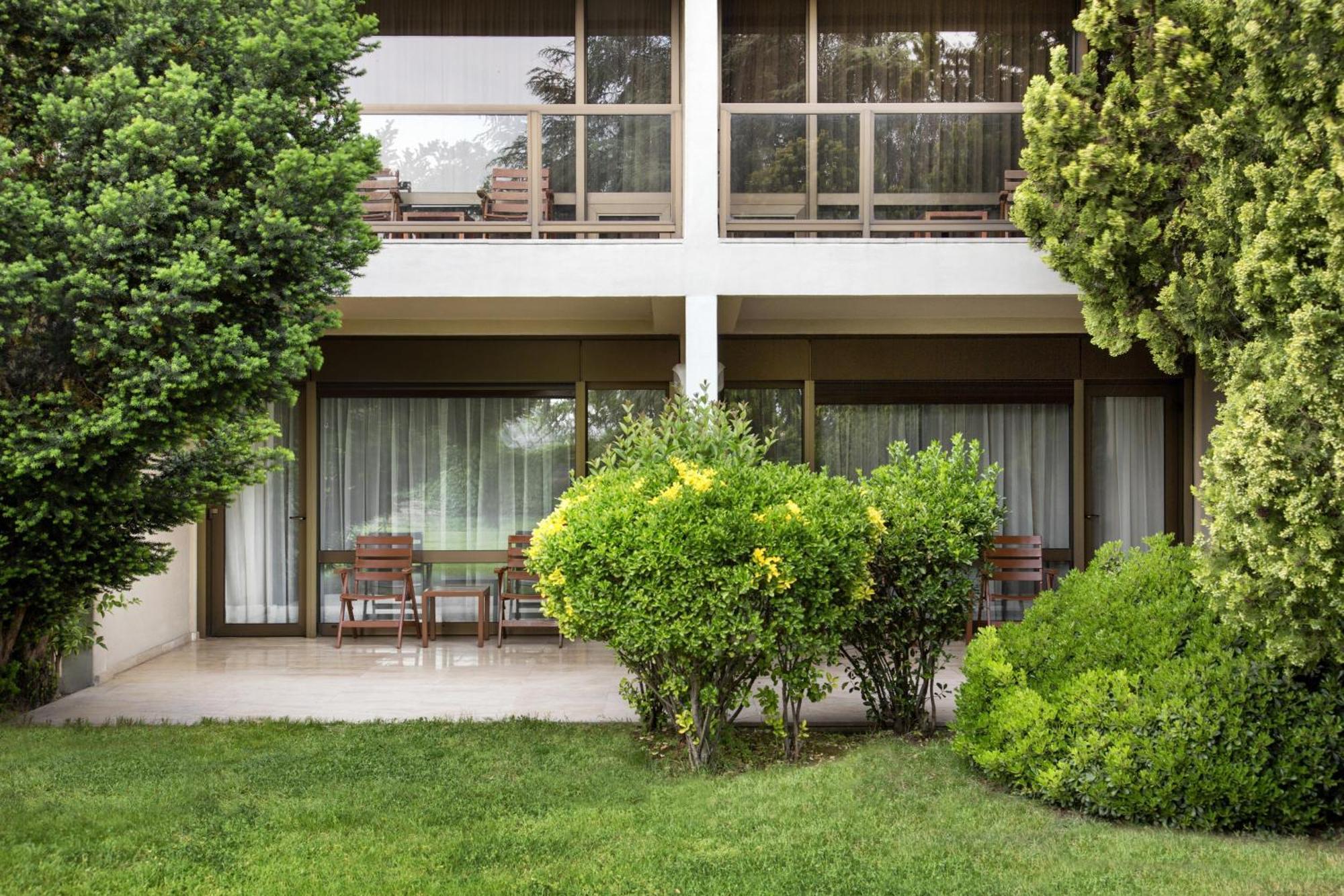 Habitación Familiar con jardín y terraza - 1 cama extragrande