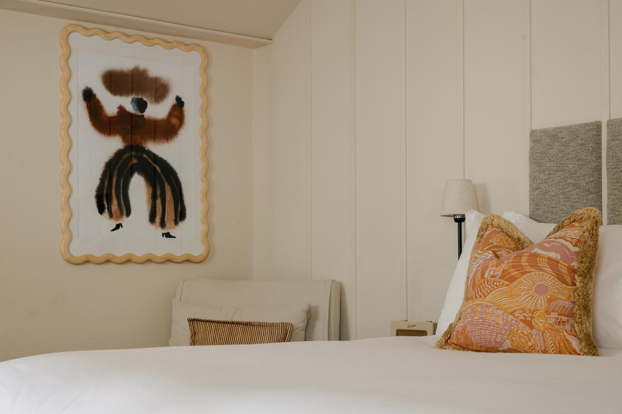 Coach House Large Guest Room