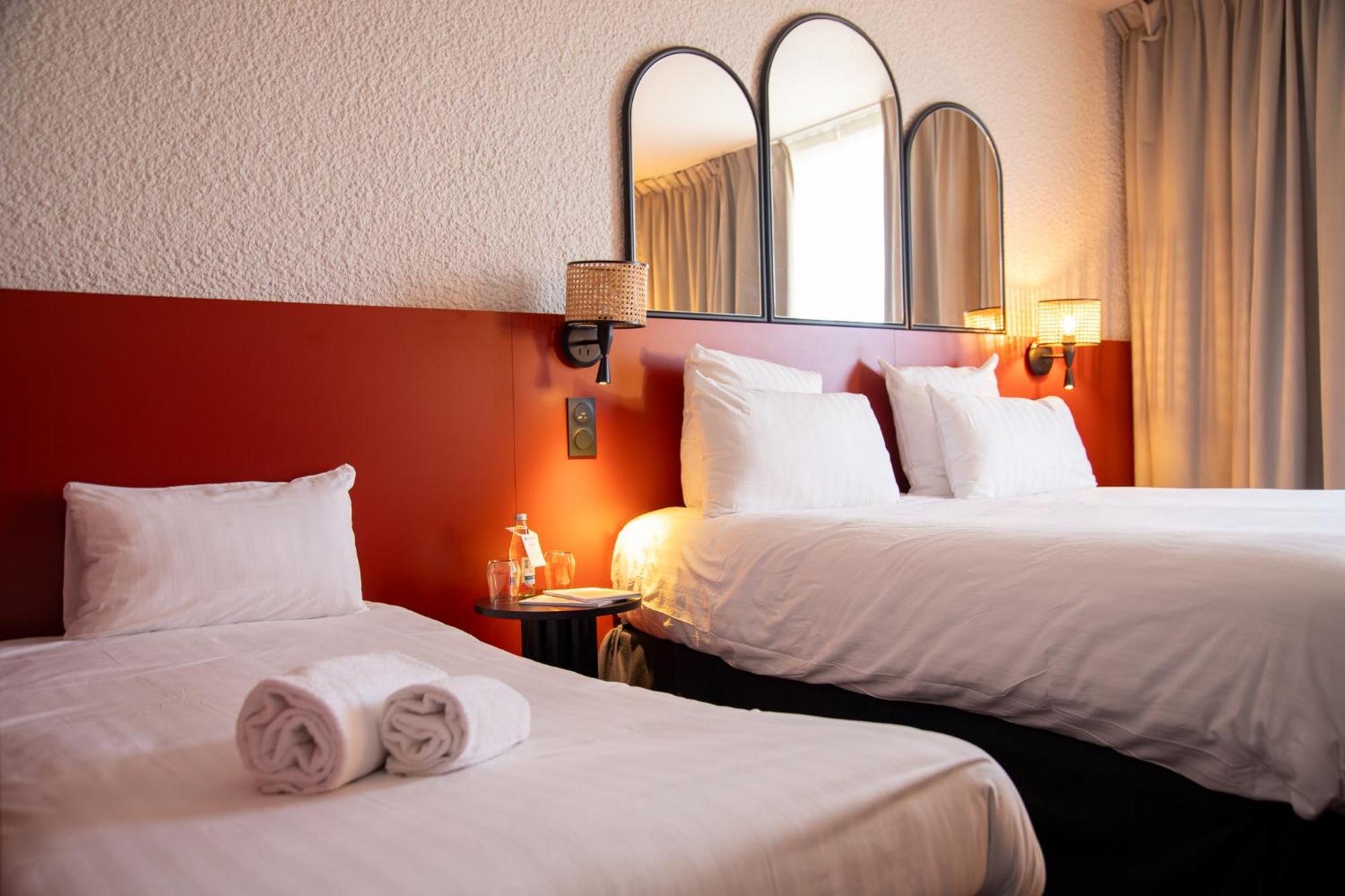 Family Room One Queen Bed One Single Bed Non-Smoking