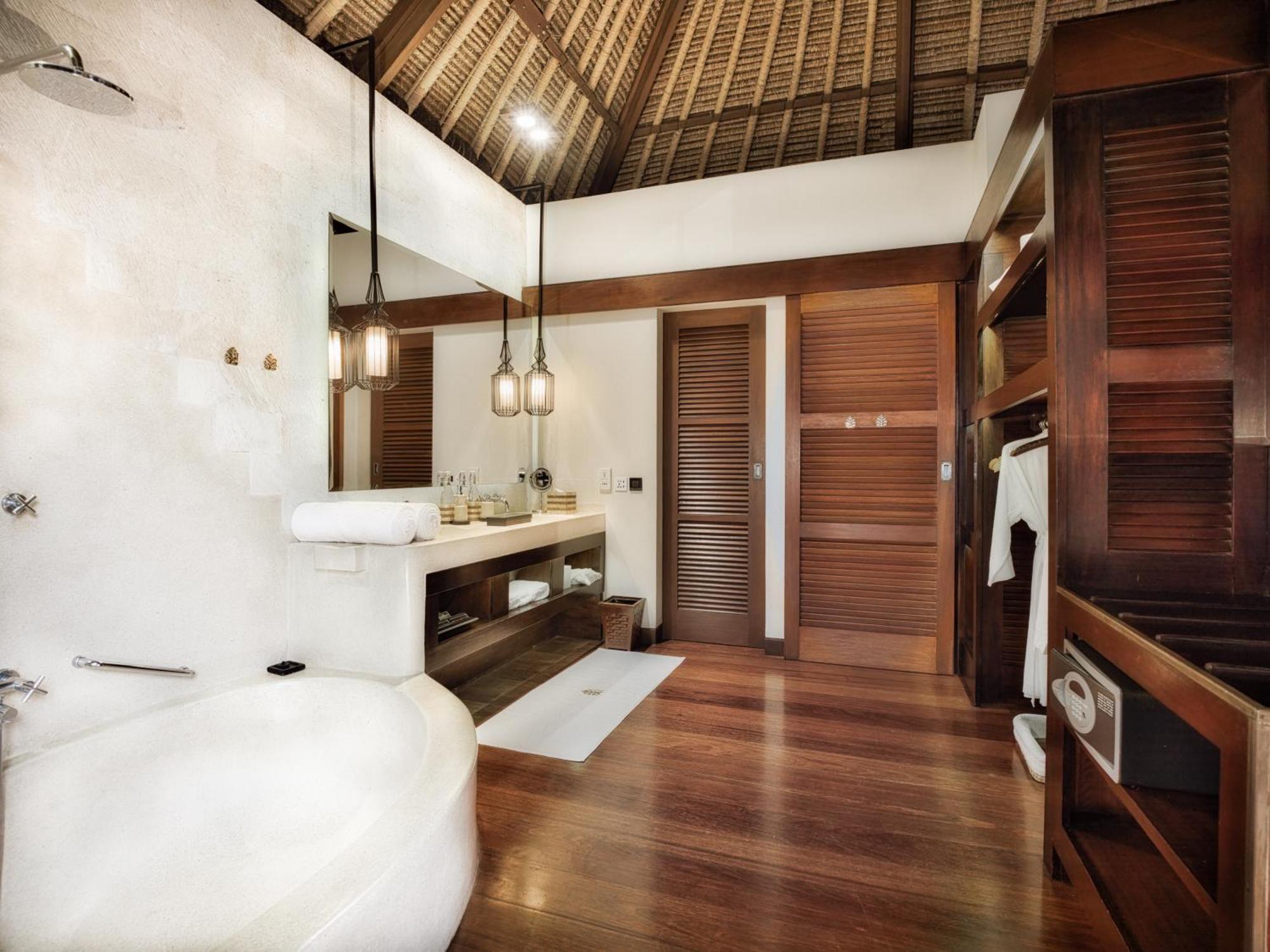 Panoramic Pool Villa
