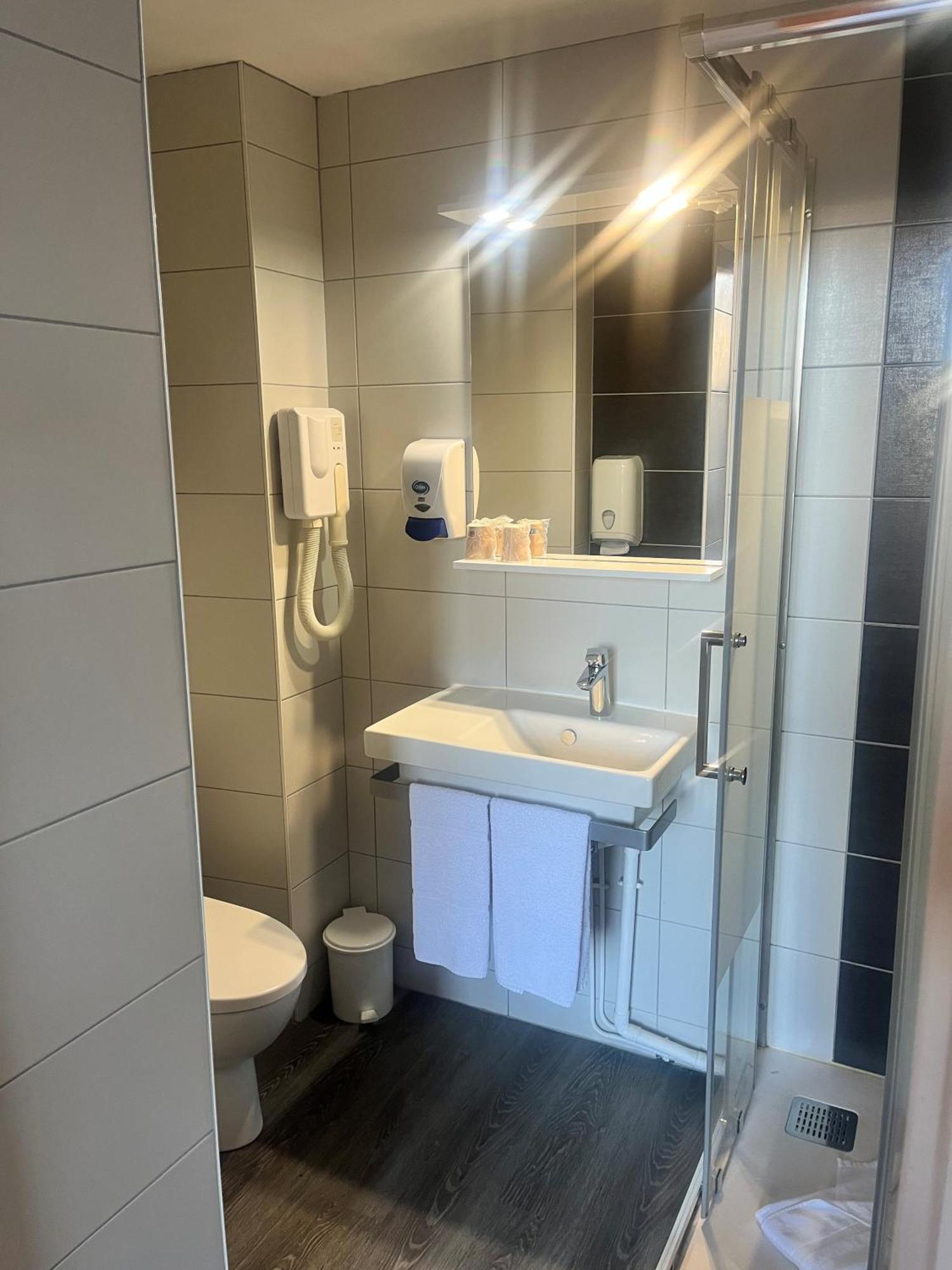 Standard Double Room,1742655795:JPEG
