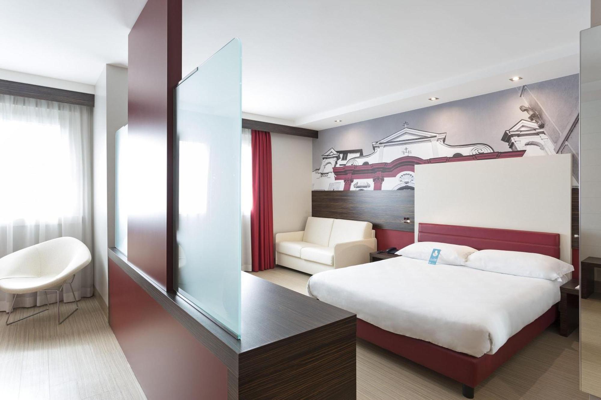 Quadruple Room,1742658241:JPEG