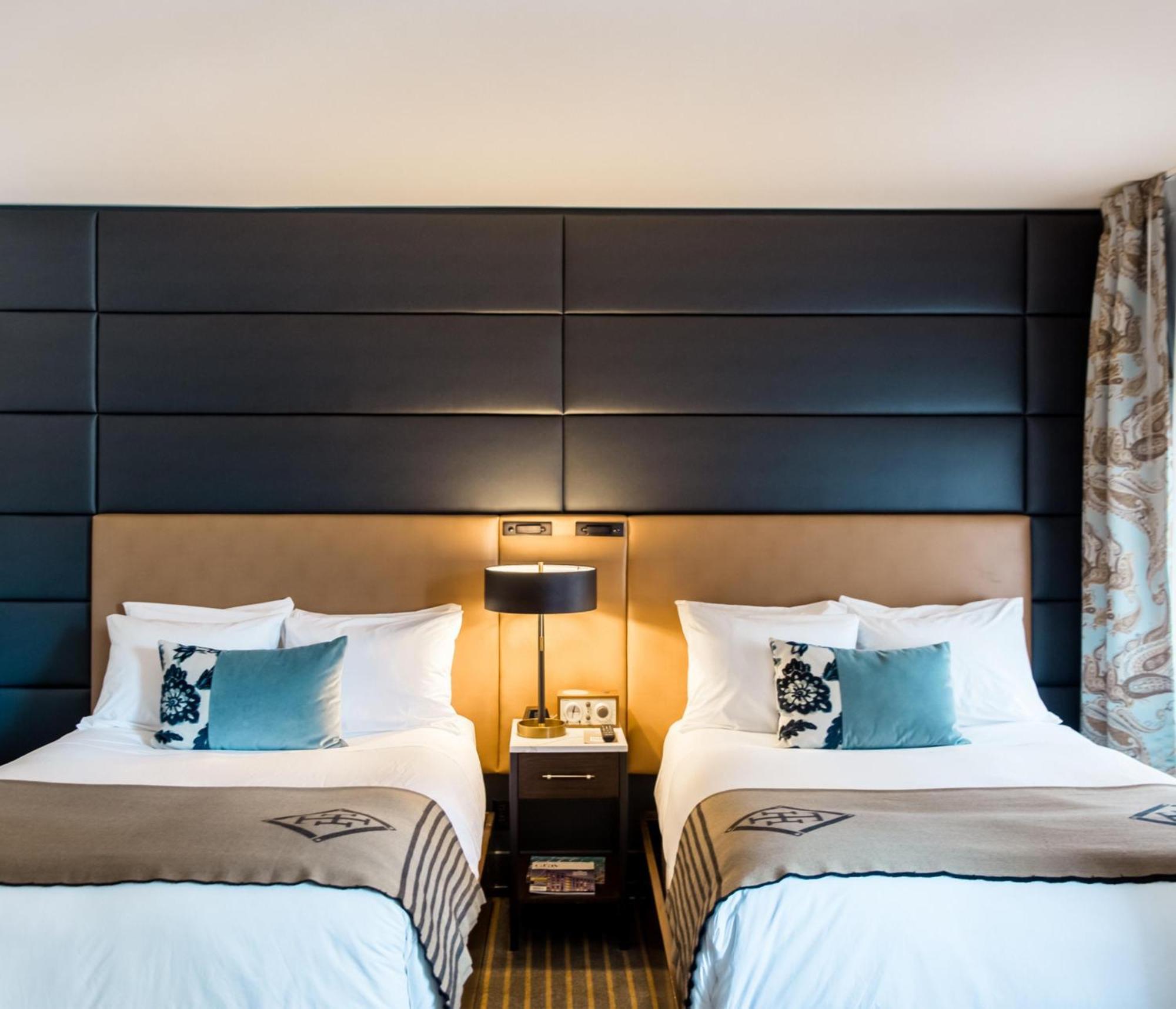Deluxe Room Two Double Beds City View