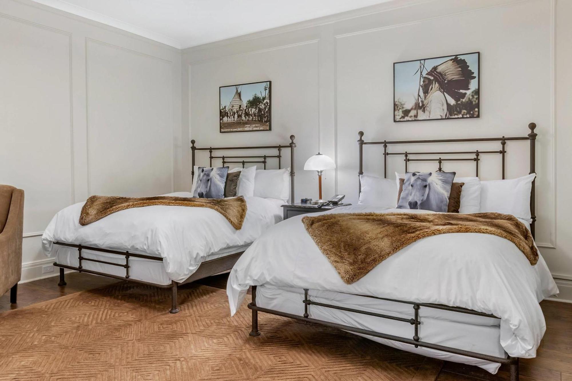 Queen Room with Two Queen Beds - Non-Smoking